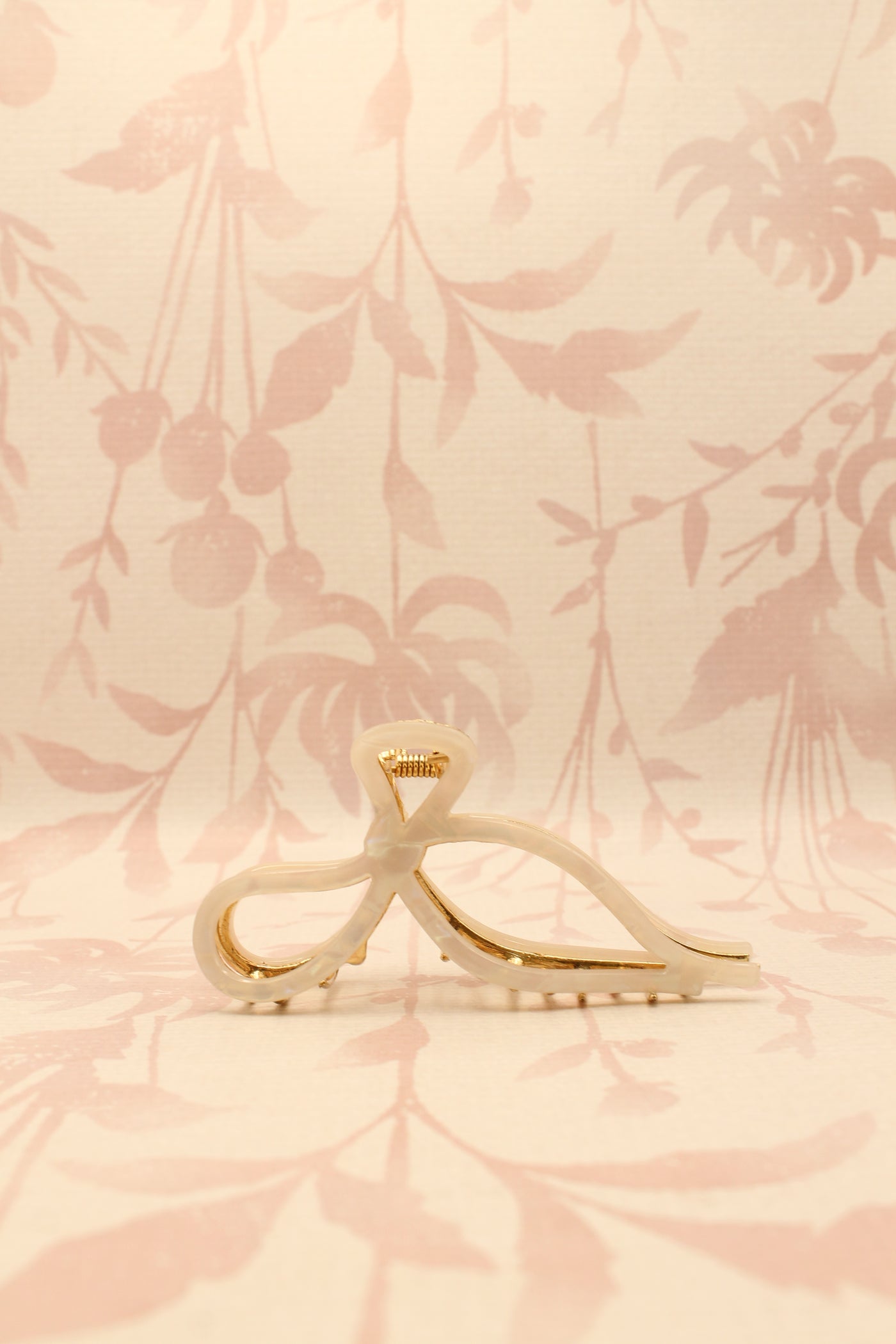 Jumbo Bow Claw Clip | Ivory