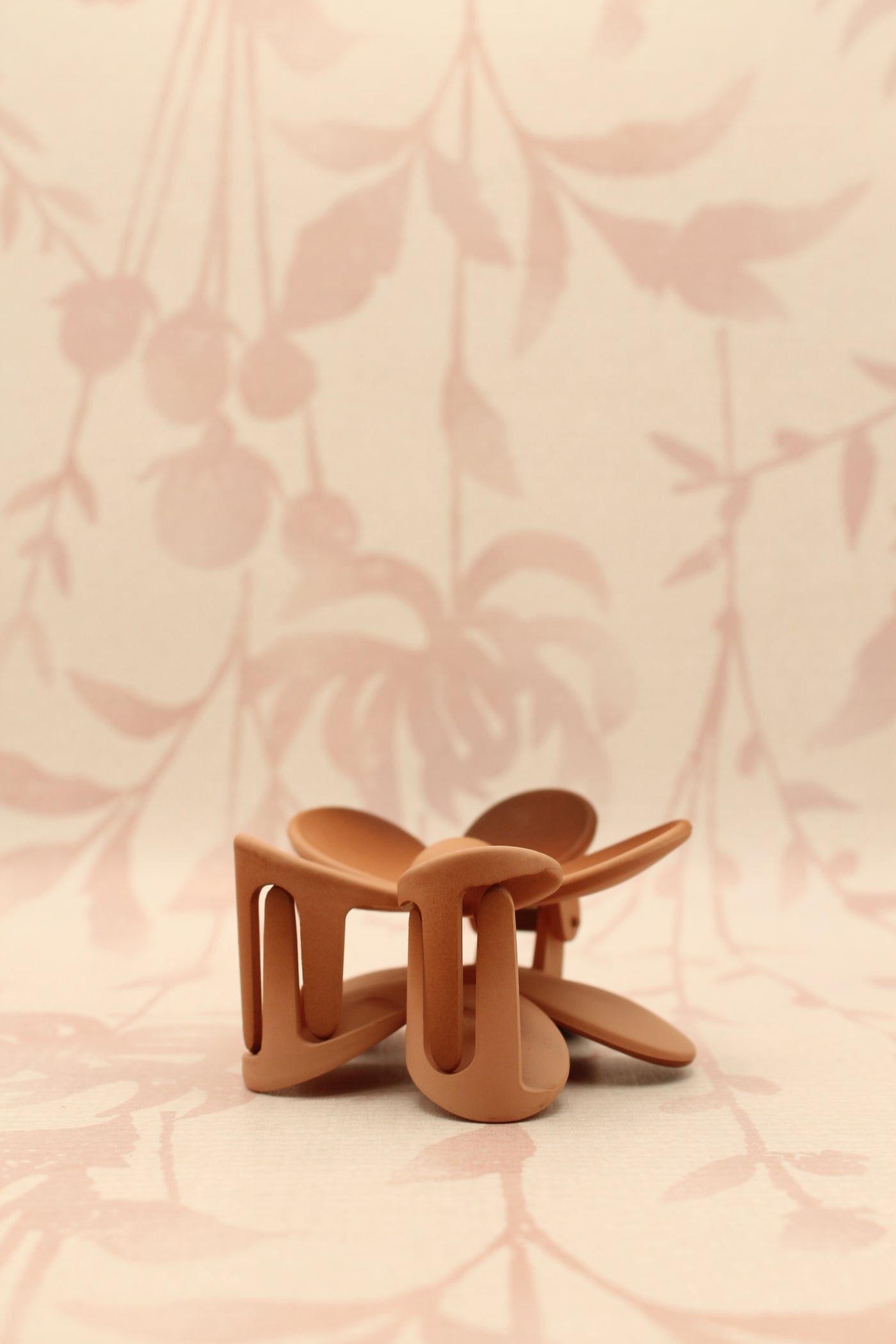 Matte Flower Hair Claw Clip | Ombre Brown