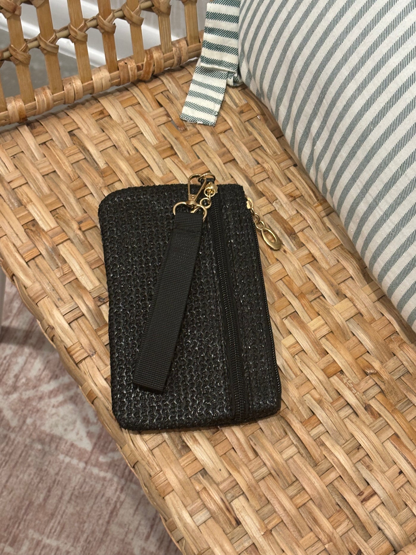 Woven Wristlet Wallet Bag | Black
