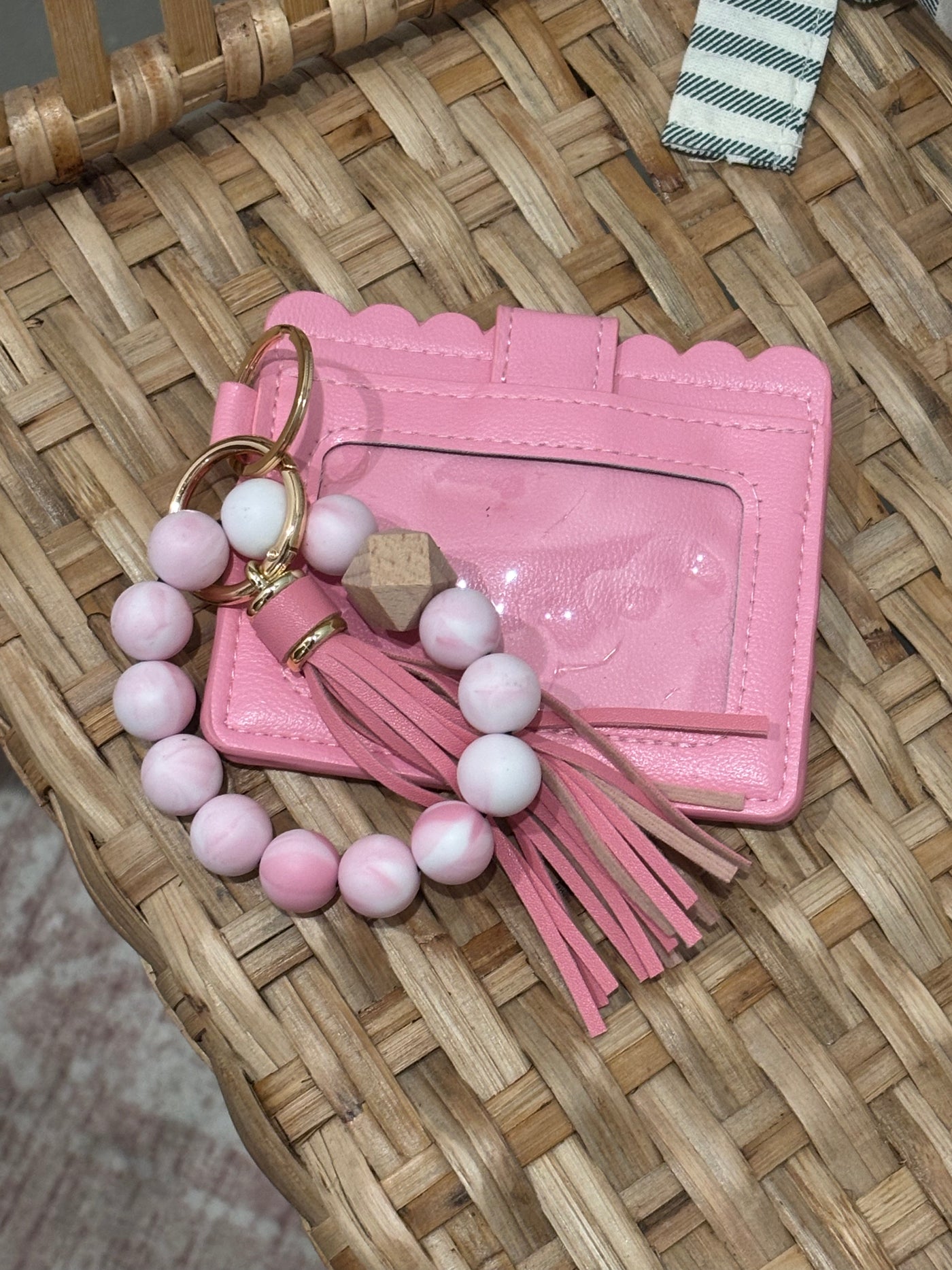 Beaded Bracelet Keychain Wallet | Pink