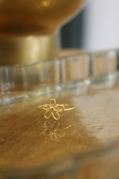 Dainty Wire Flower Ring