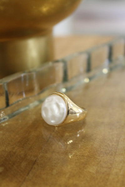 Pearl Top Signet Band Ring