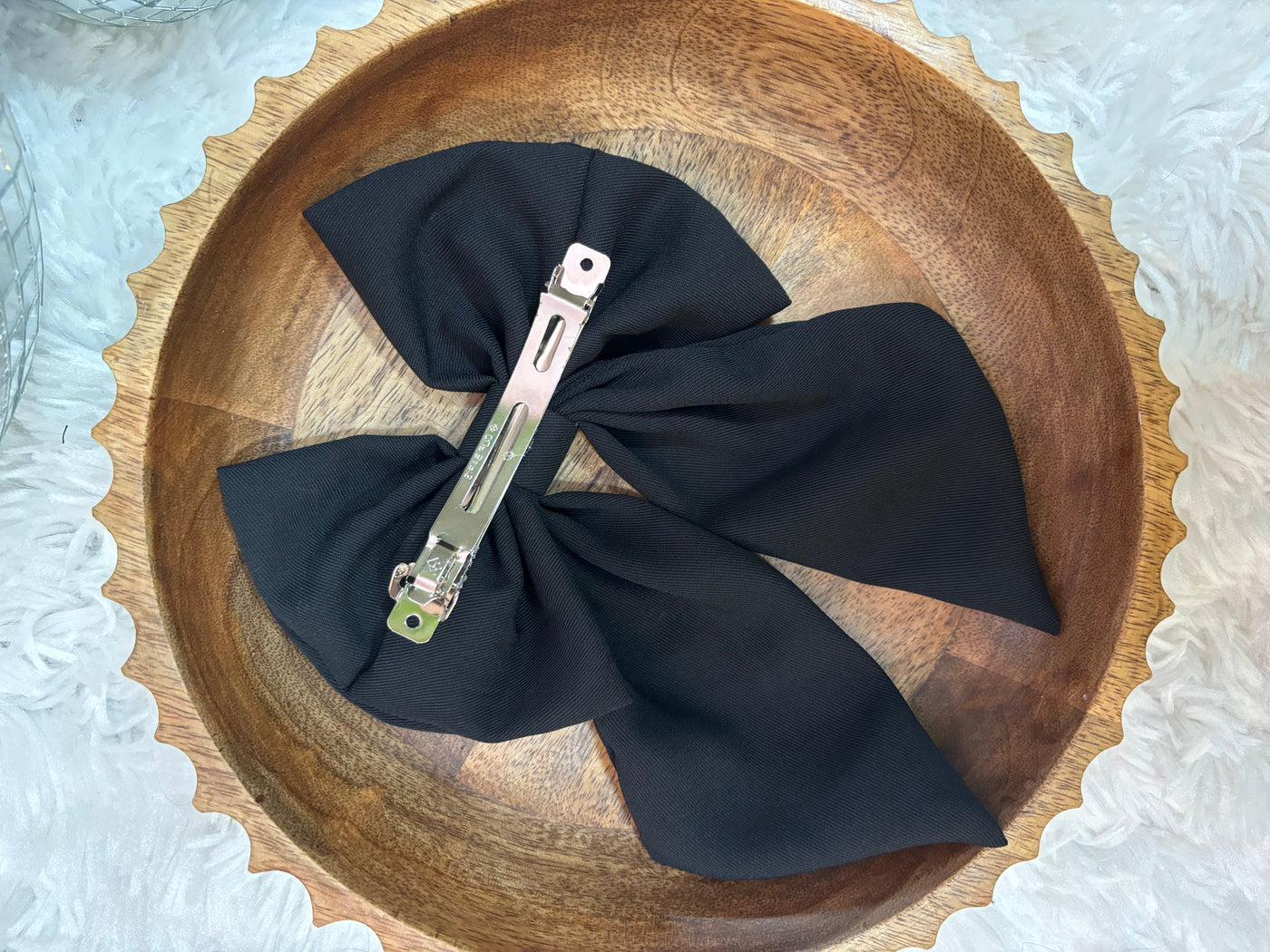 Clip on bow, black hairbow