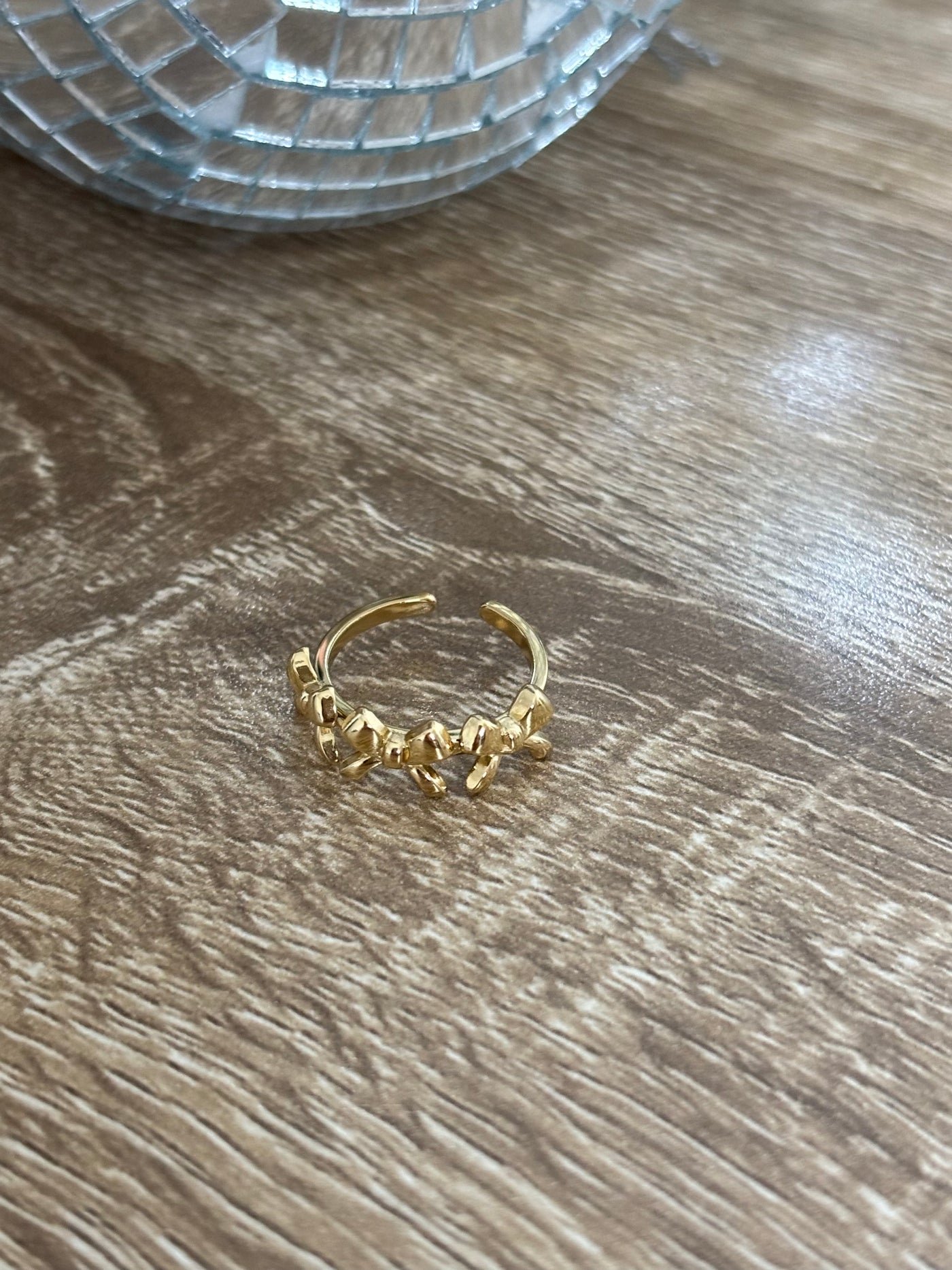 Gold Three Bow Ring