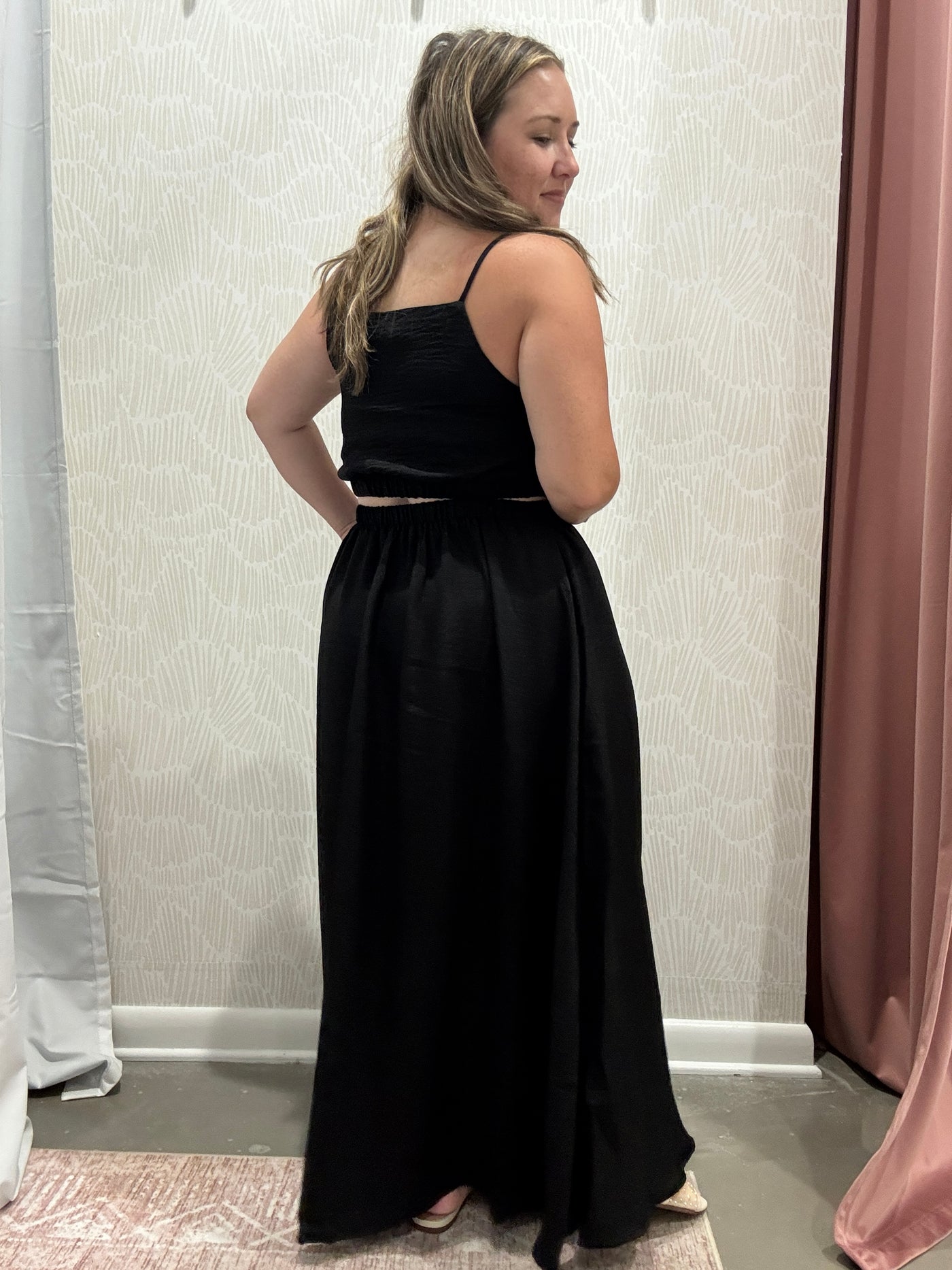 High Rise Midi Skirt | Black