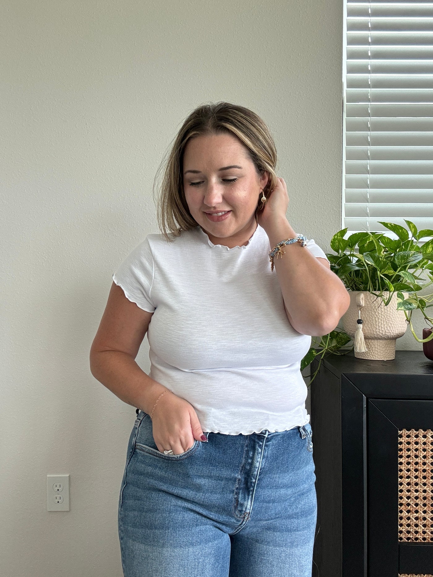 Lettuce Trim Cropped Tee | White