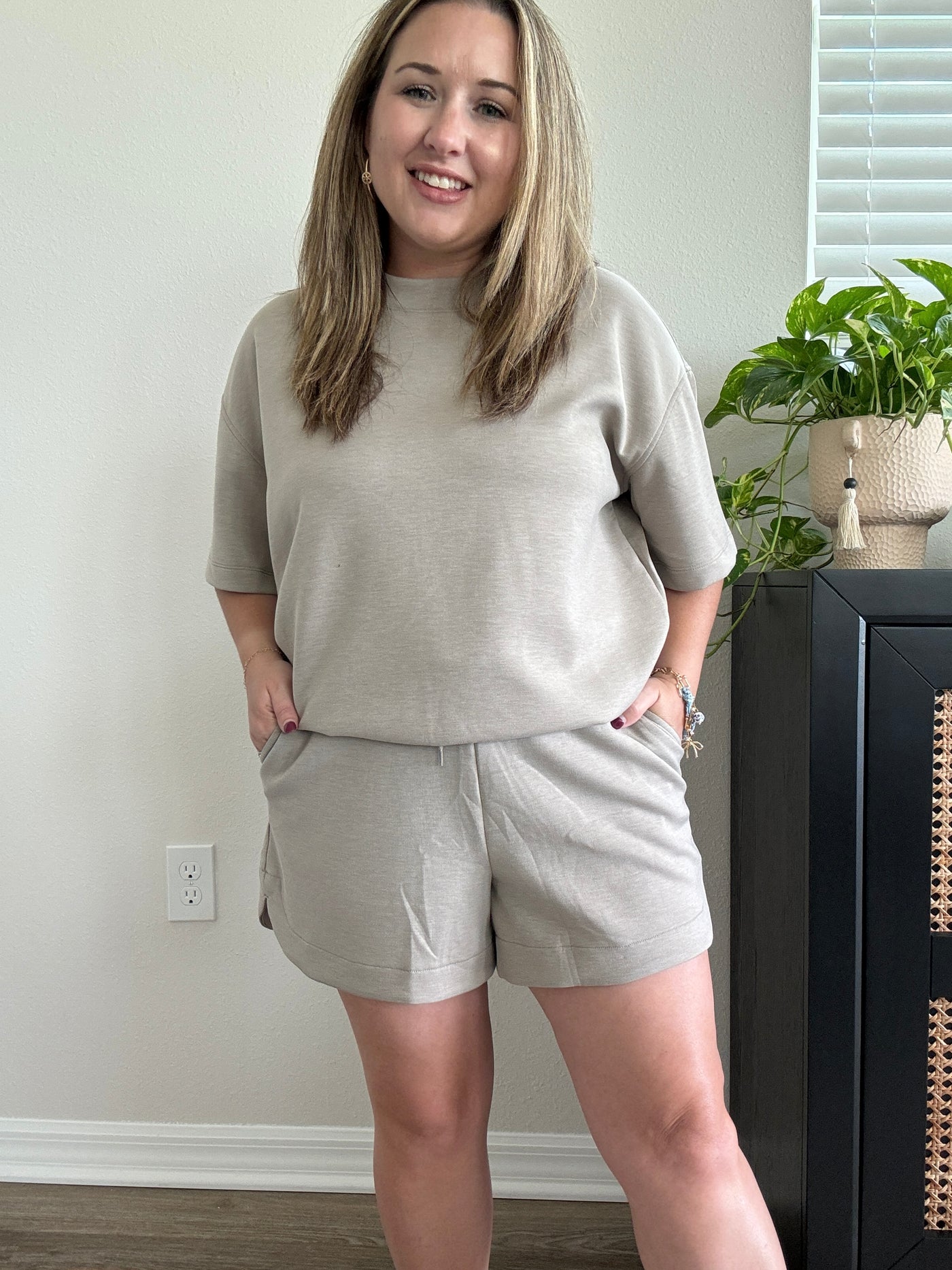 Scuba Dolphin Top | Ash Mocha