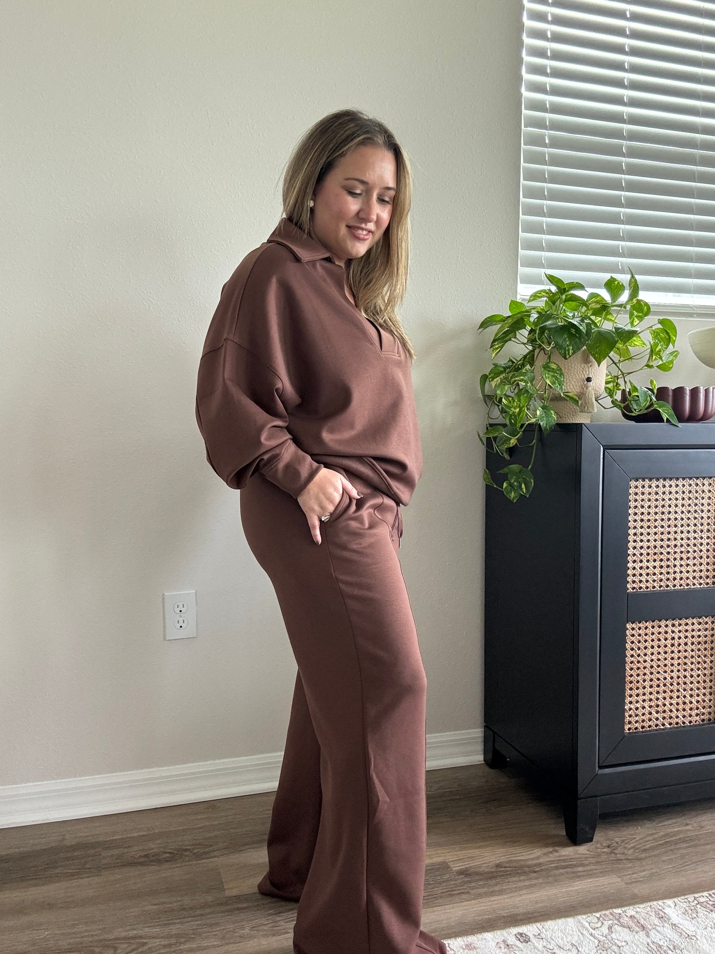 Scuba Collared Pullover | Brown