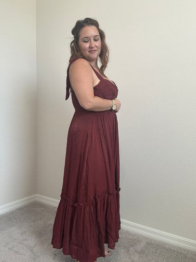 Camryn Sweetheart Ruffle Hem Midi Dress