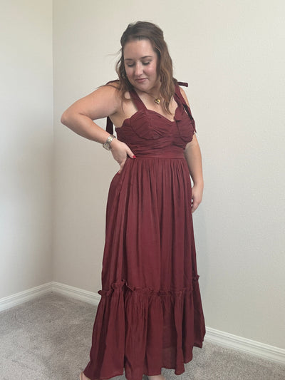 Camryn Sweetheart Ruffle Hem Midi Dress