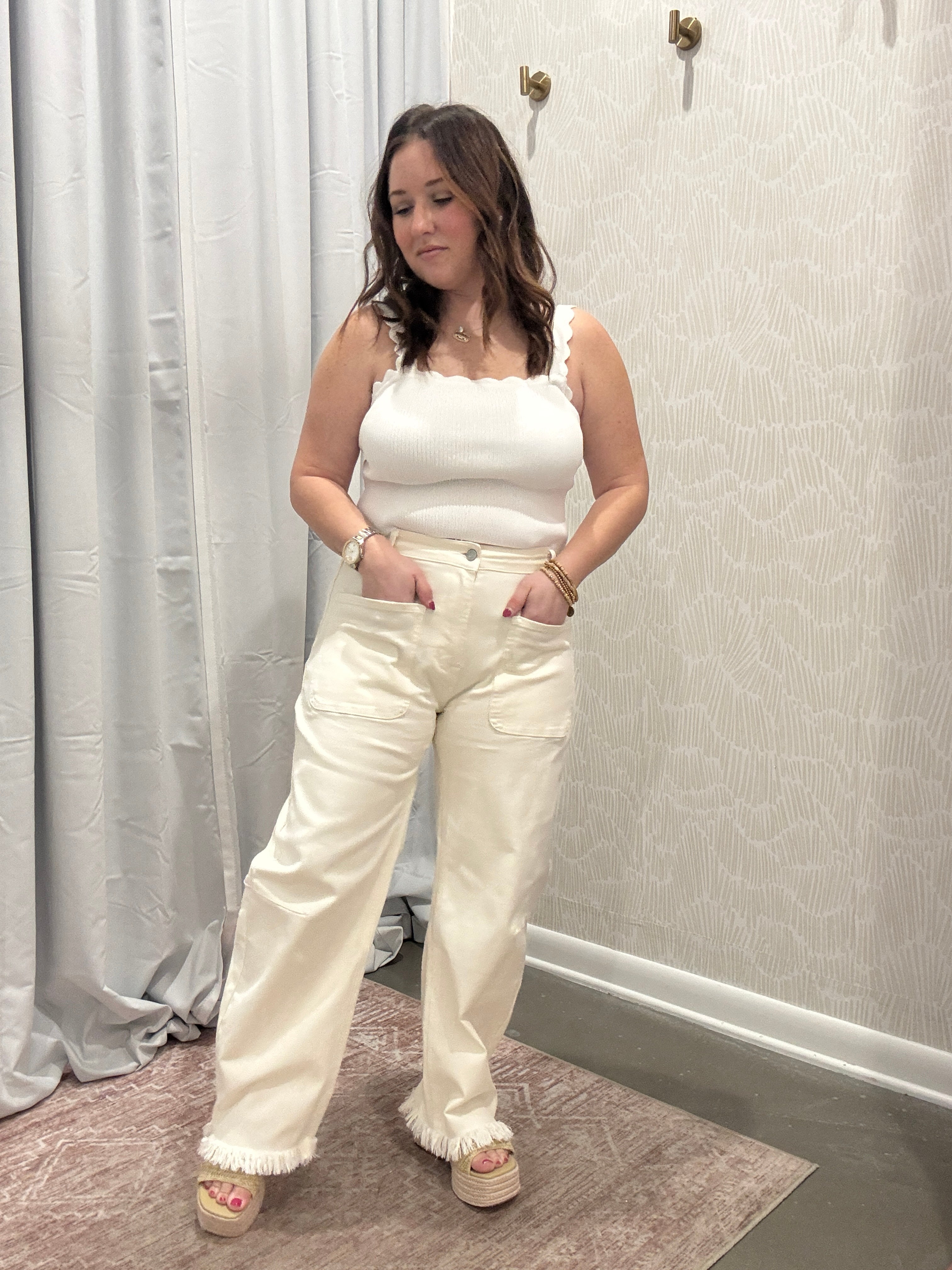 Ivory Fray Hem Barrel Jeans