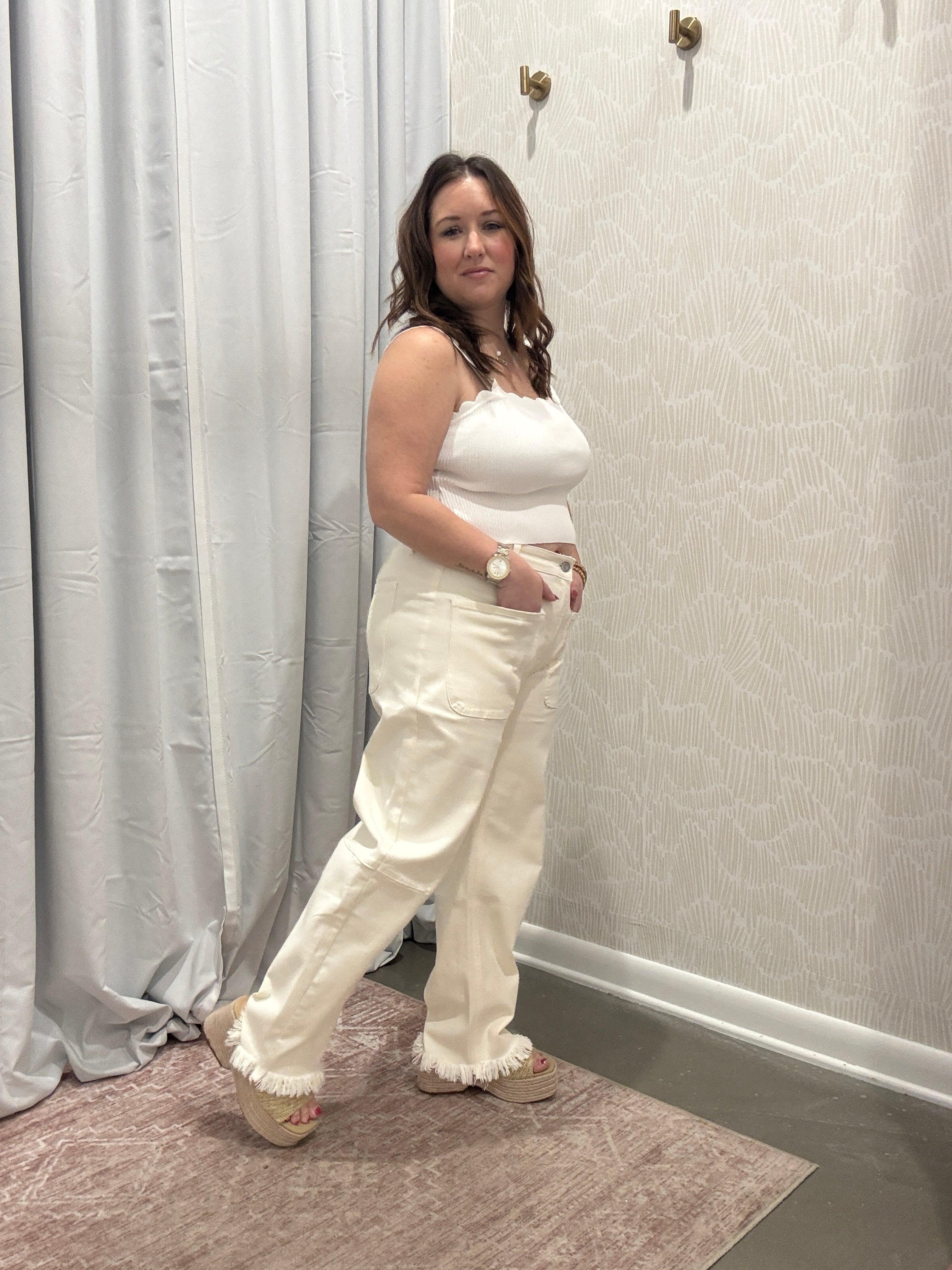 Ivory Fray Hem Barrel Jeans