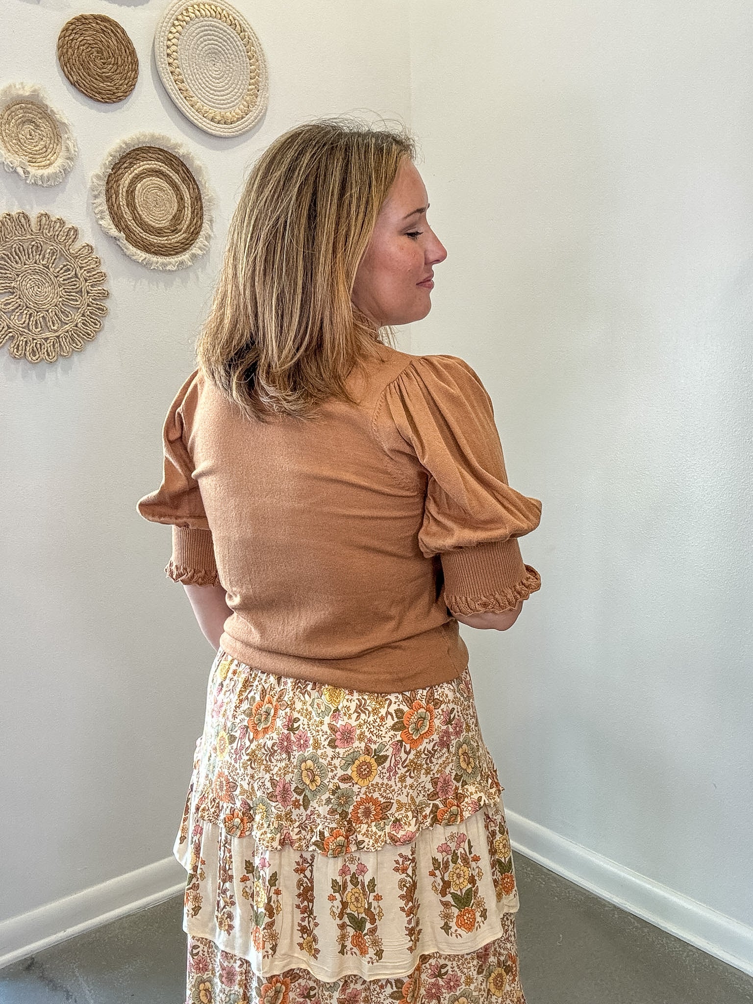 Ruffle Trim Puff Sleeve Top