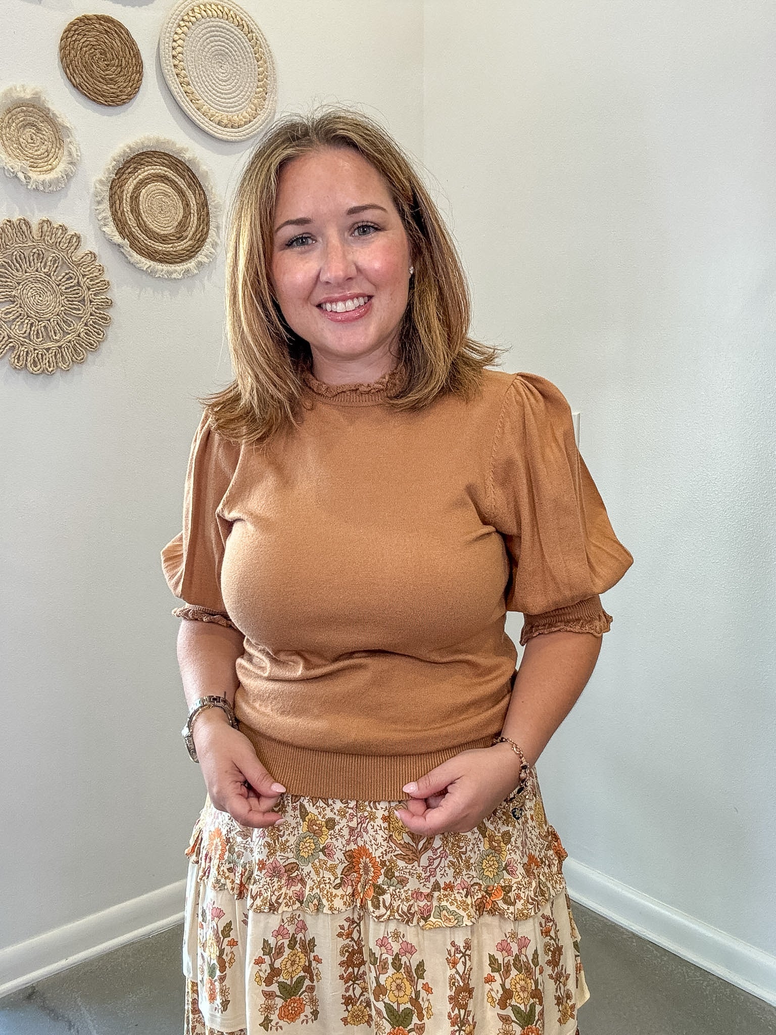 Ruffle Trim Puff Sleeve Top