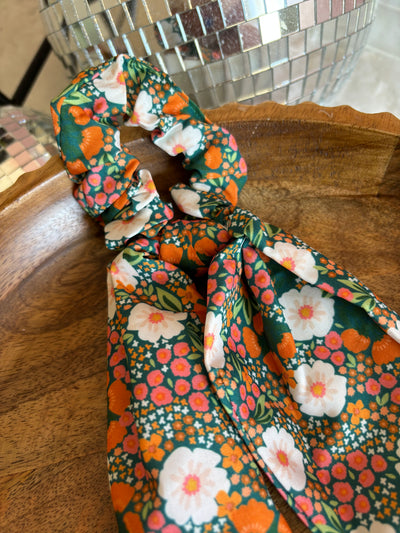 Floral scrunchie scarf