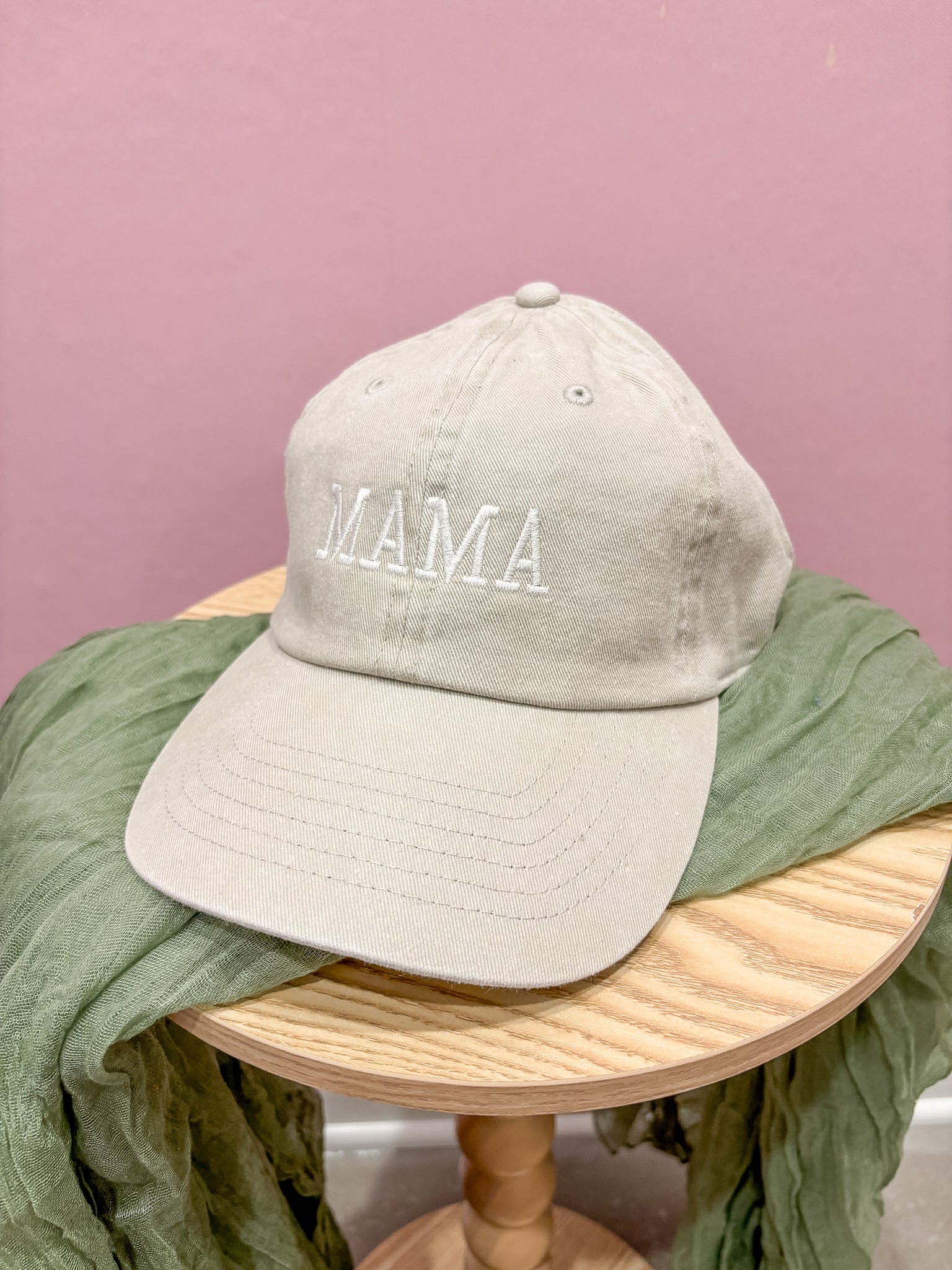 Mama Embroidered Baseball Hat