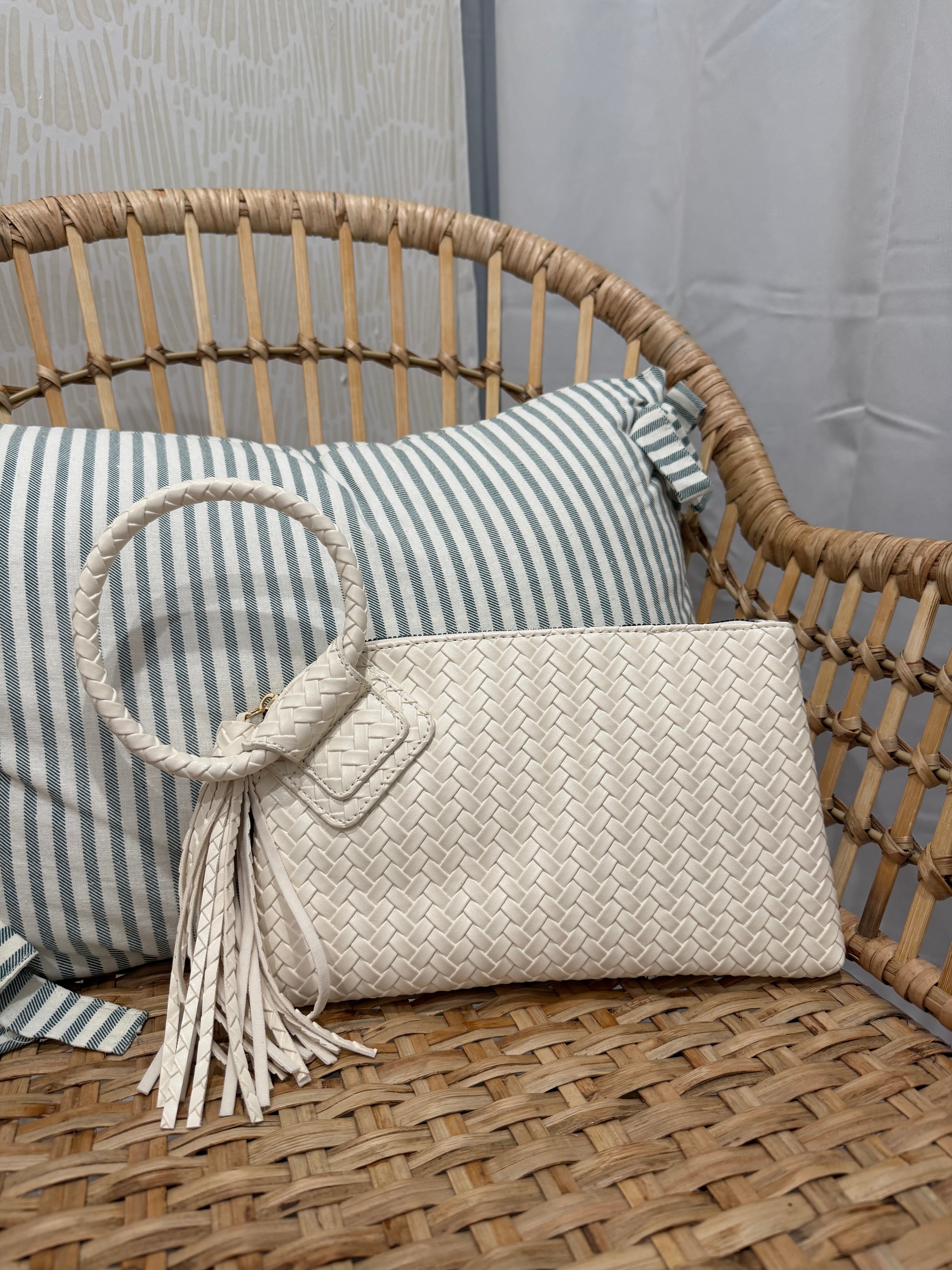 Woven Fringe Cuff Handle Clutch Bag | Ivory