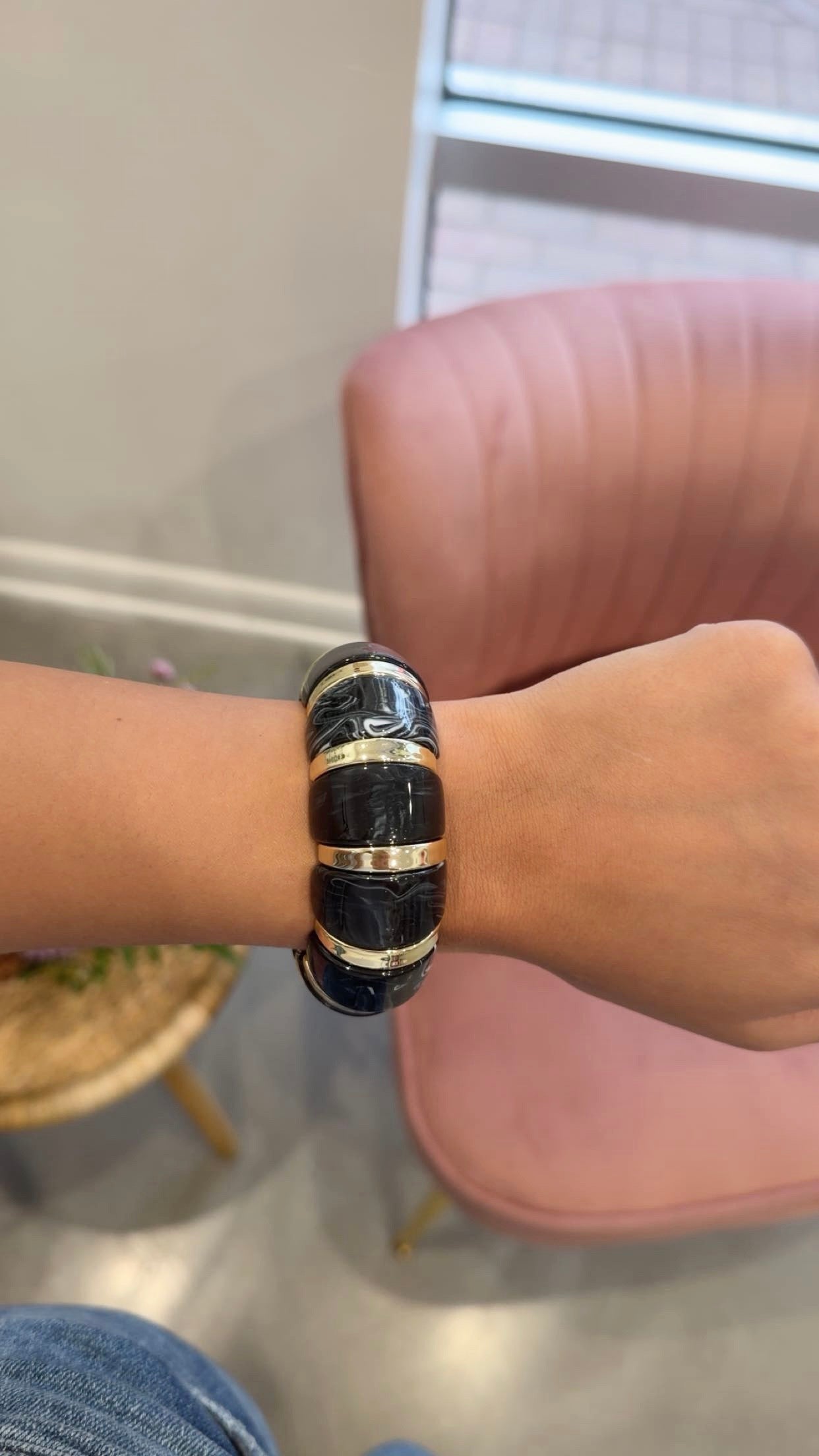 Color-Block Acrylic Bracelet | Black
