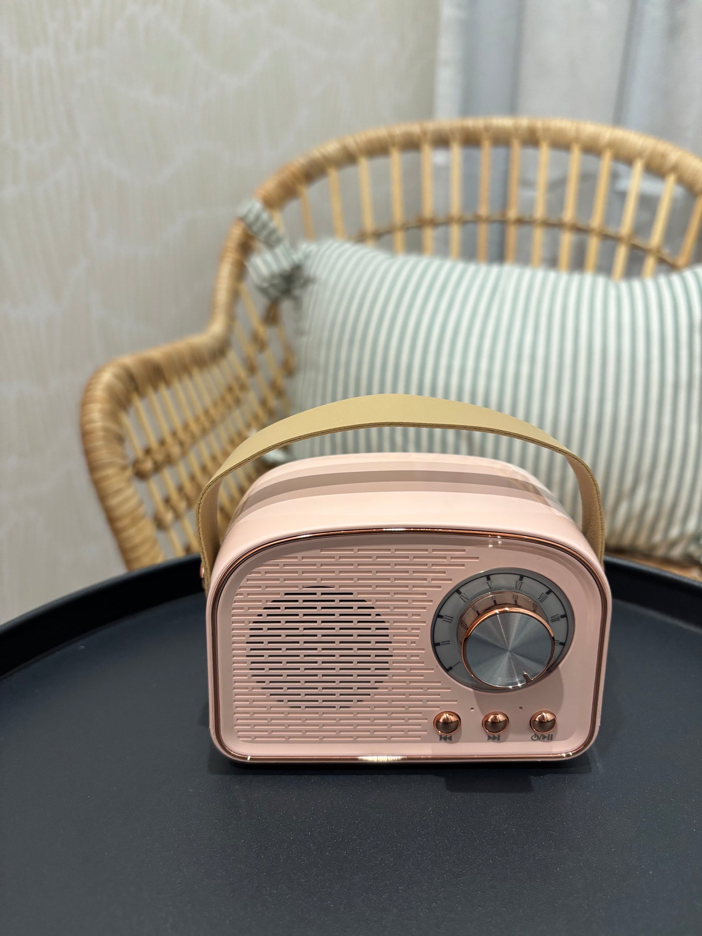 Retro Bluetooth Speaker | Pink