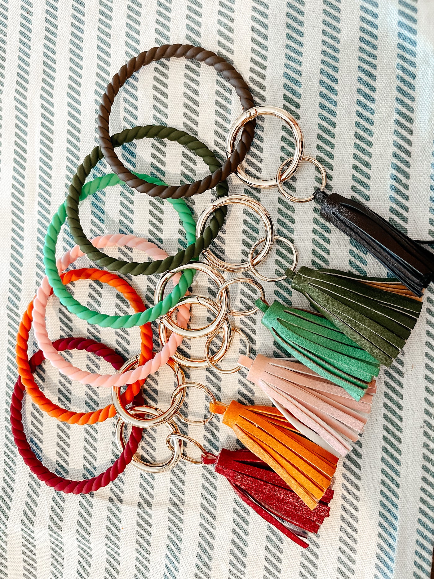 Twisted Silicone Key Ring with Tassel | Army Green