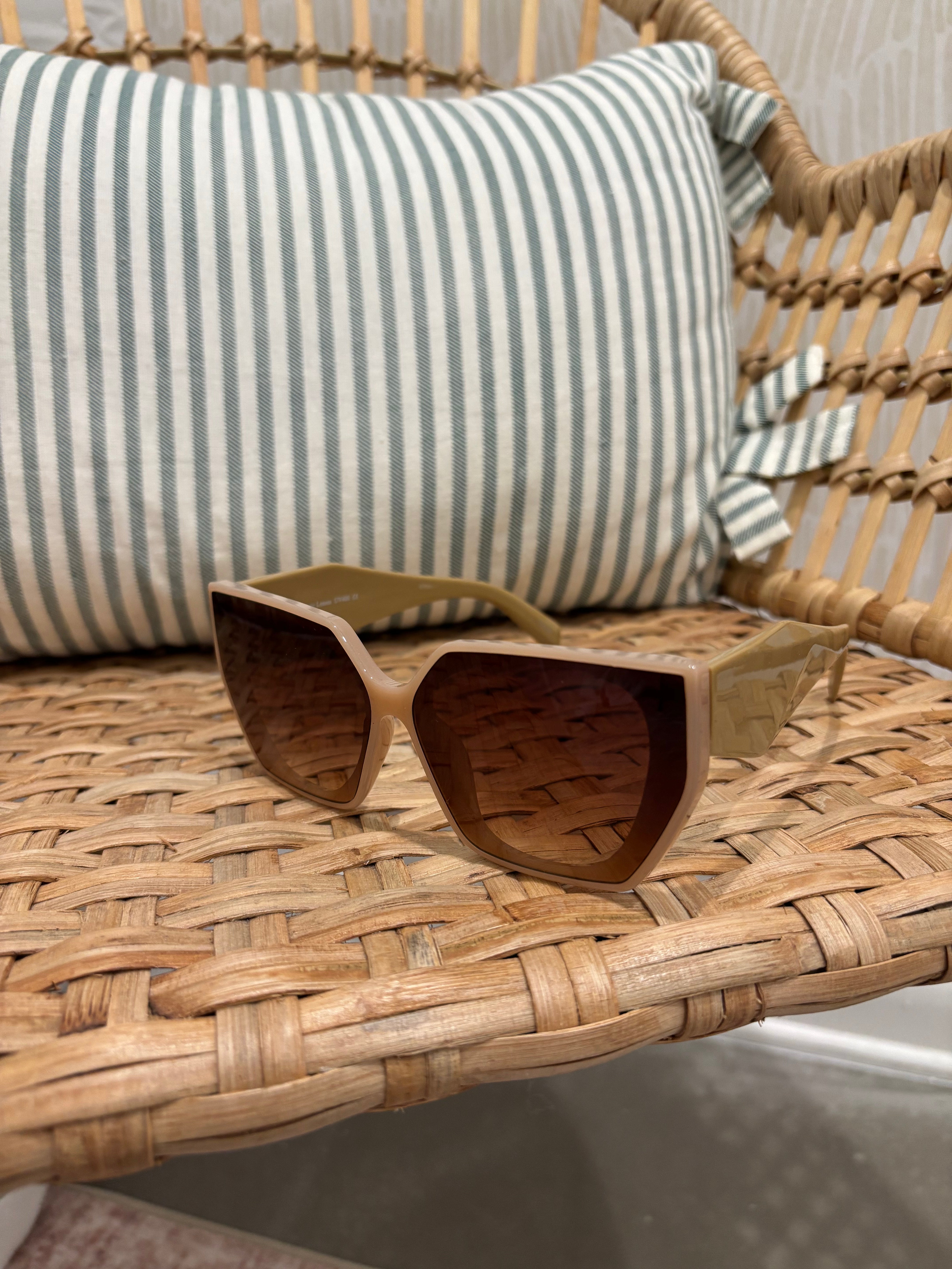 Rectangular Cat-Eye Sunglasses | Light Brown