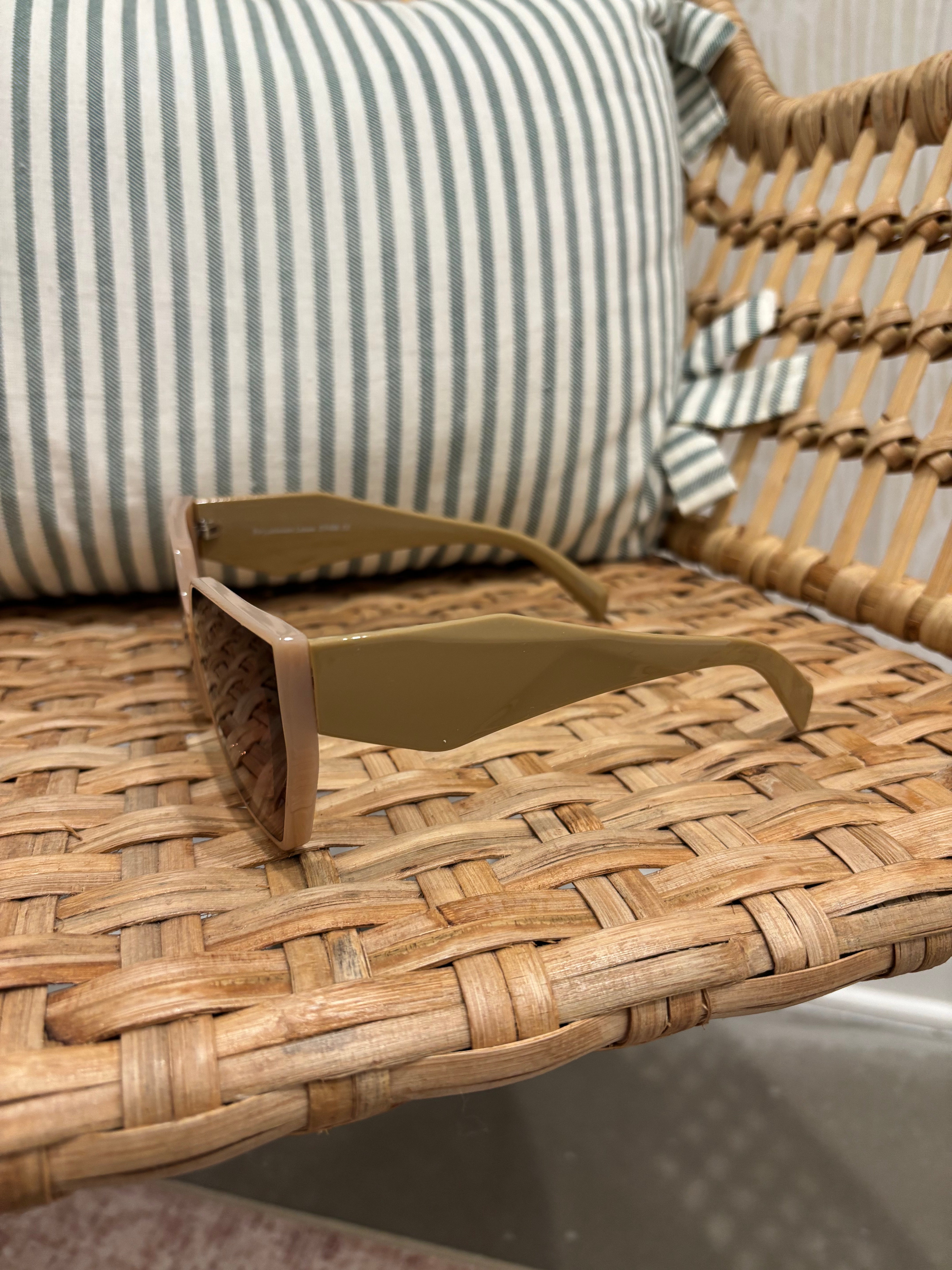 Rectangular Cat-Eye Sunglasses | Light Brown