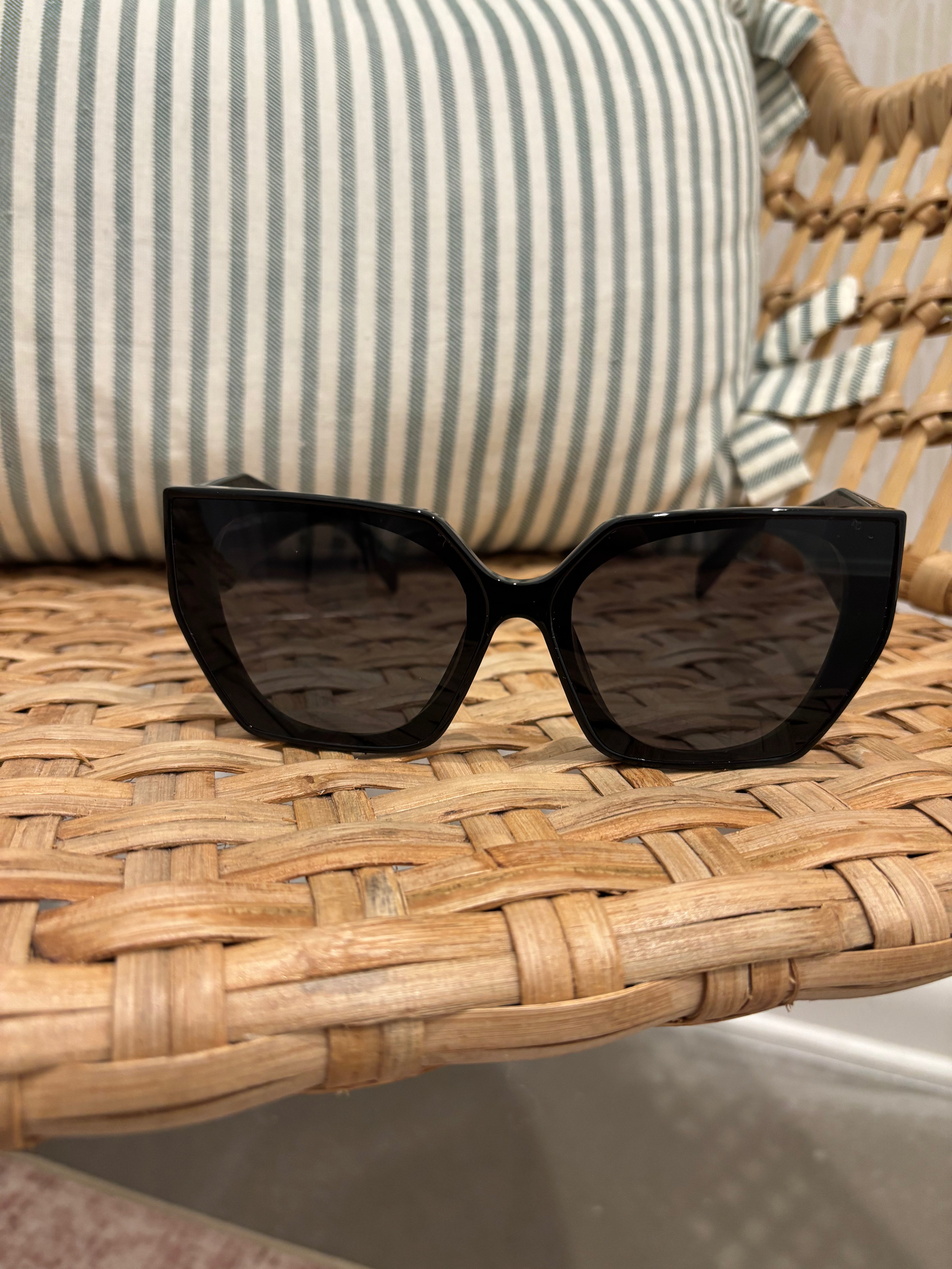 Rectangular Cat-Eye Sunglasses | Black