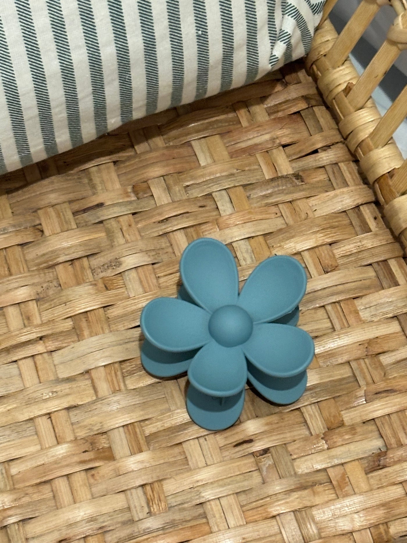 Matte Flower Hair Claw Clip | Light Blue