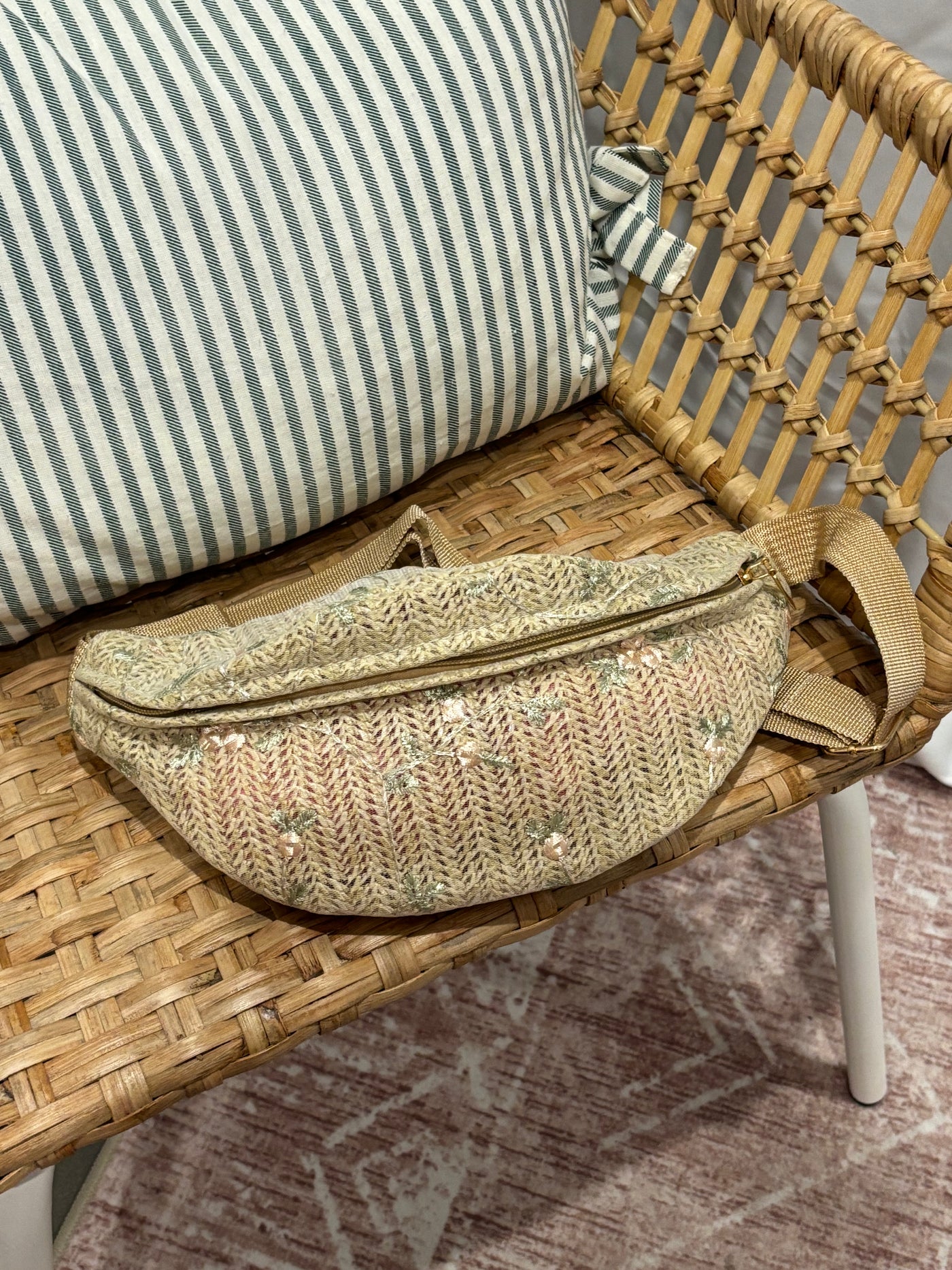 Raffia Straw Crossbody Belt Bag | Tan