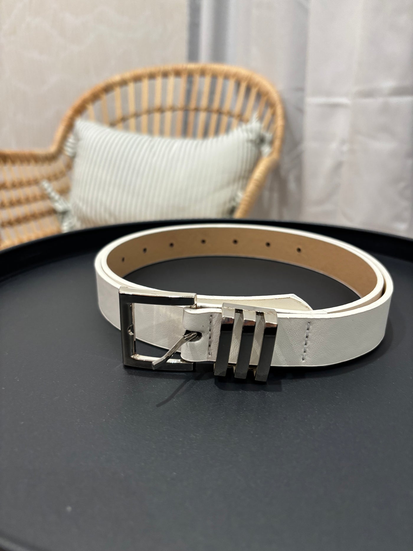 Square Buckle Leather Belt | White