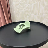 Flat Lay Oval Hair Claw Clip | Green