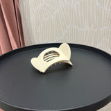 Flat Lay Oval Hair Claw Clip | Off White