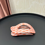 Jumbo Lay Flat Oval Claw Clip | Fish
