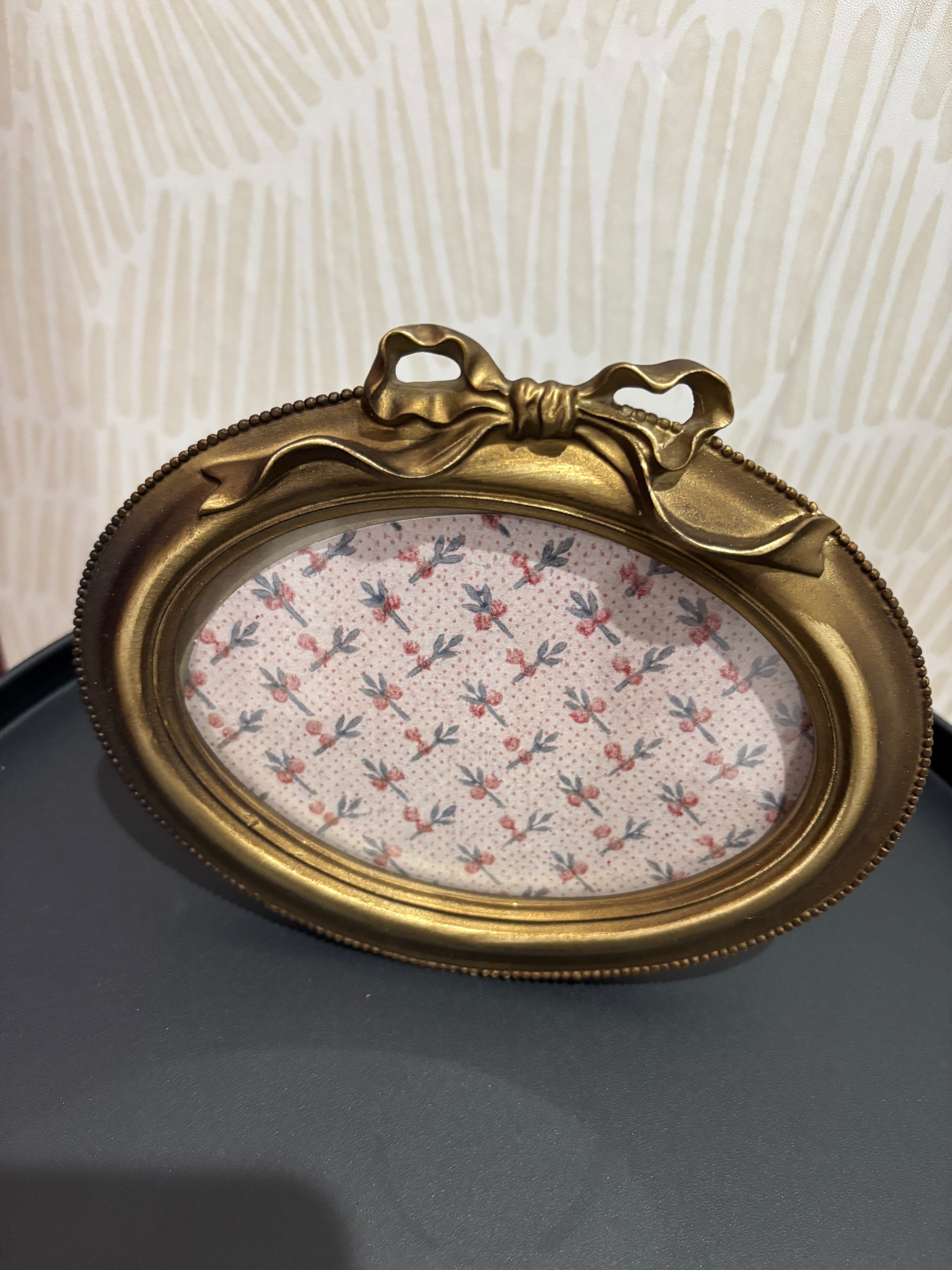 Bow Photo Frame