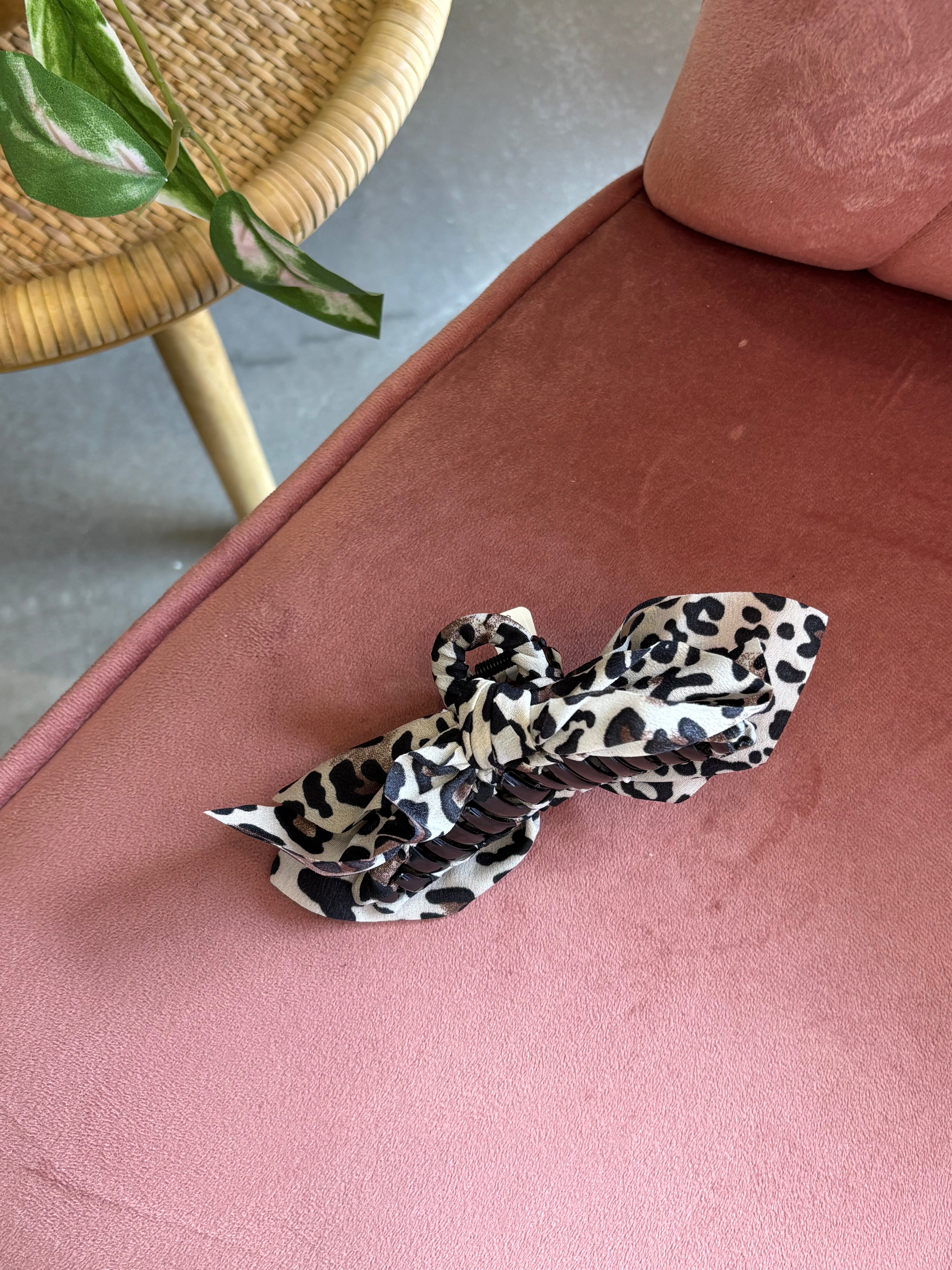 Boho Vintage Hair Claw Clip | Ivory Leopard