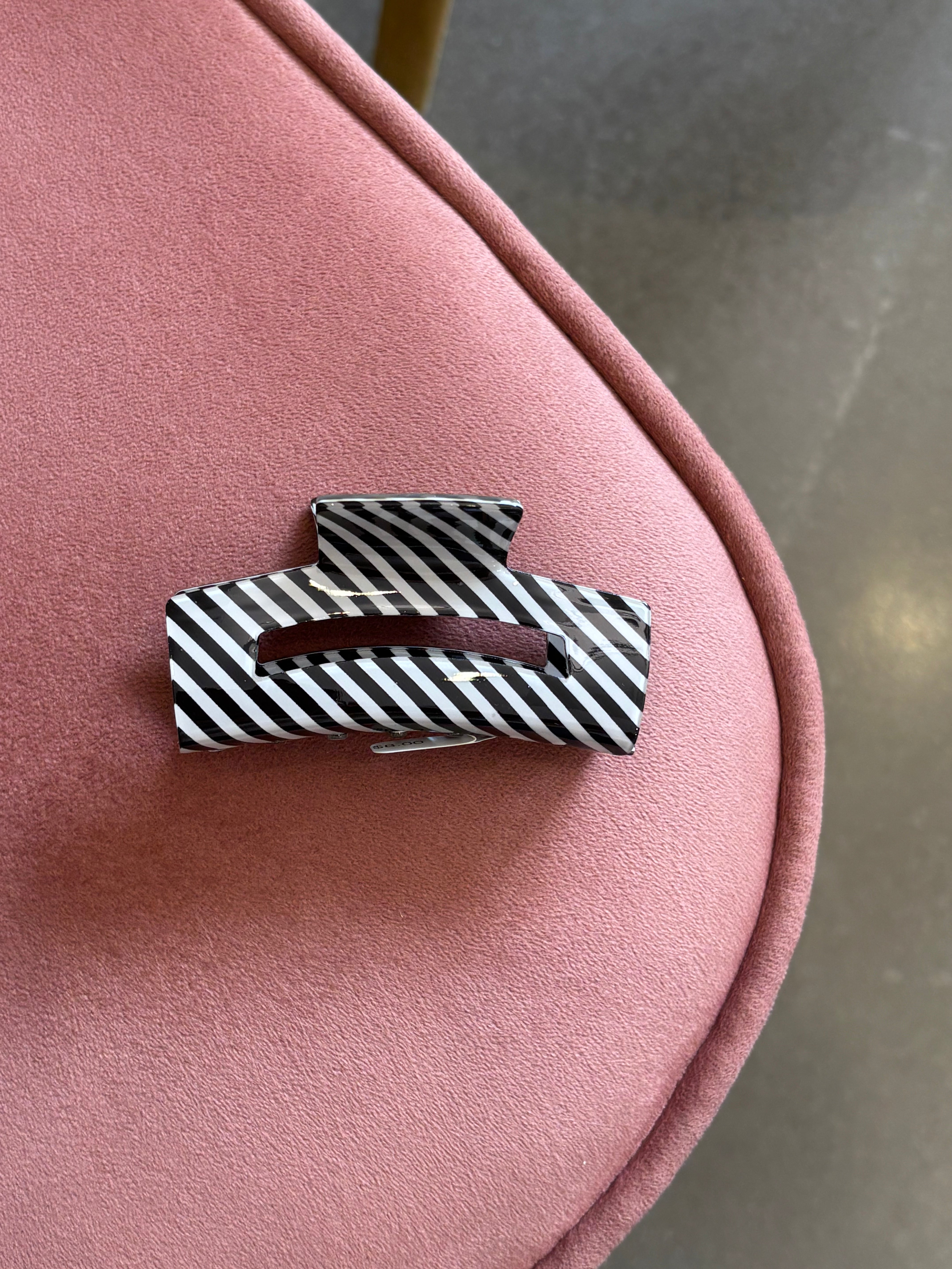 Striped Claw Clip | Black