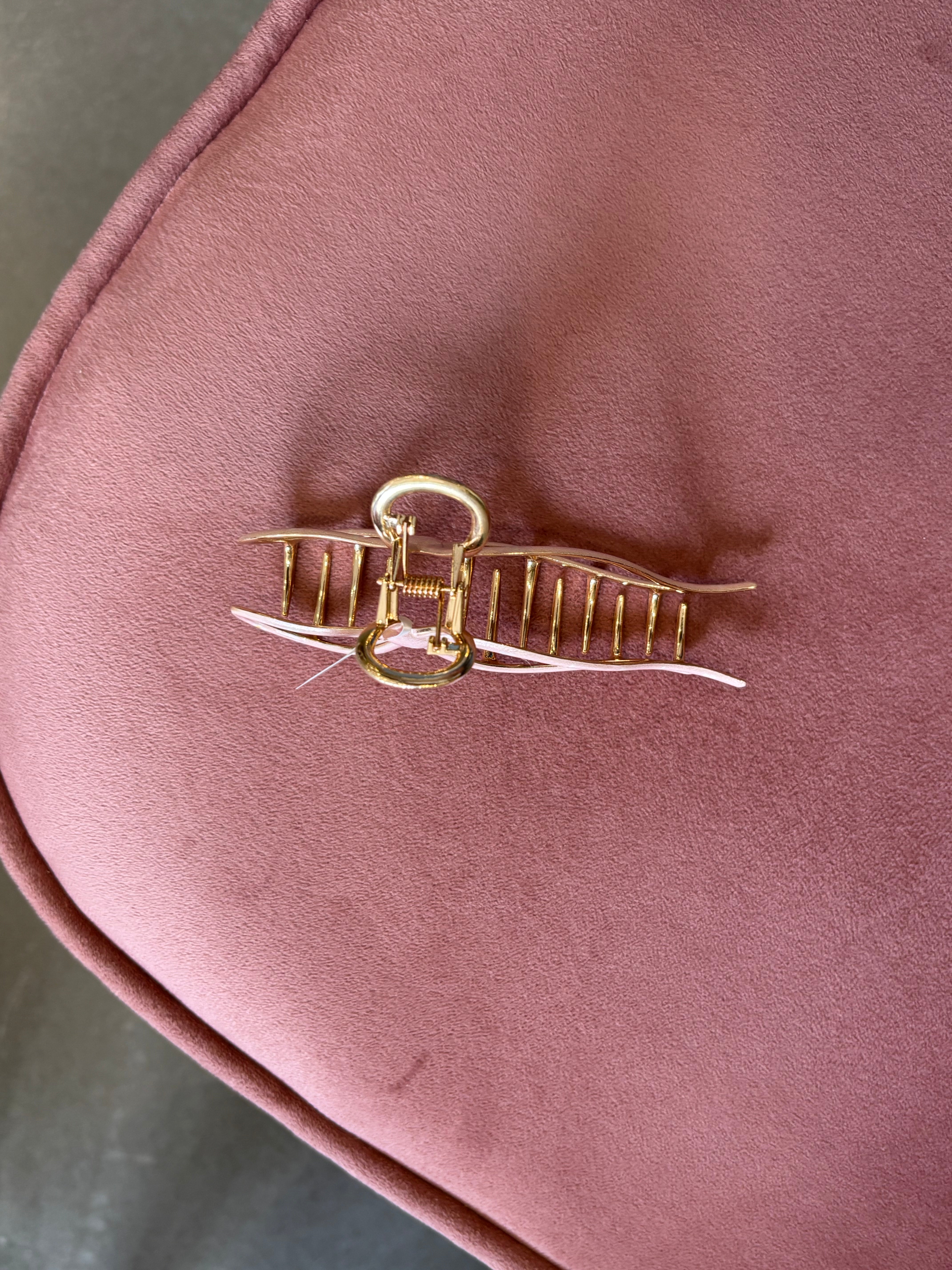 Floral Coquette Claw Clips | Pink Daises