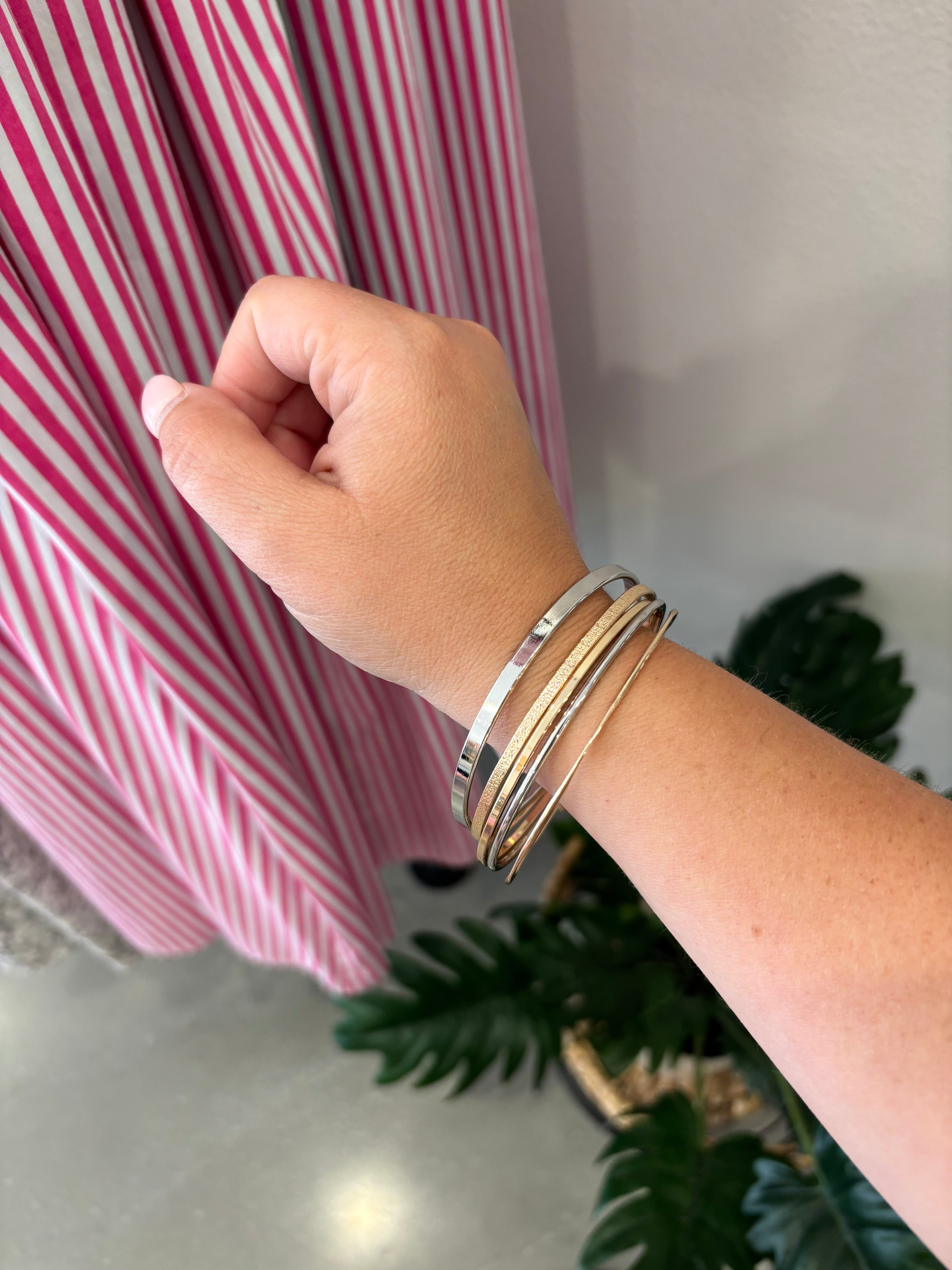 Heart Linked Multi Bangle Bracelet Set