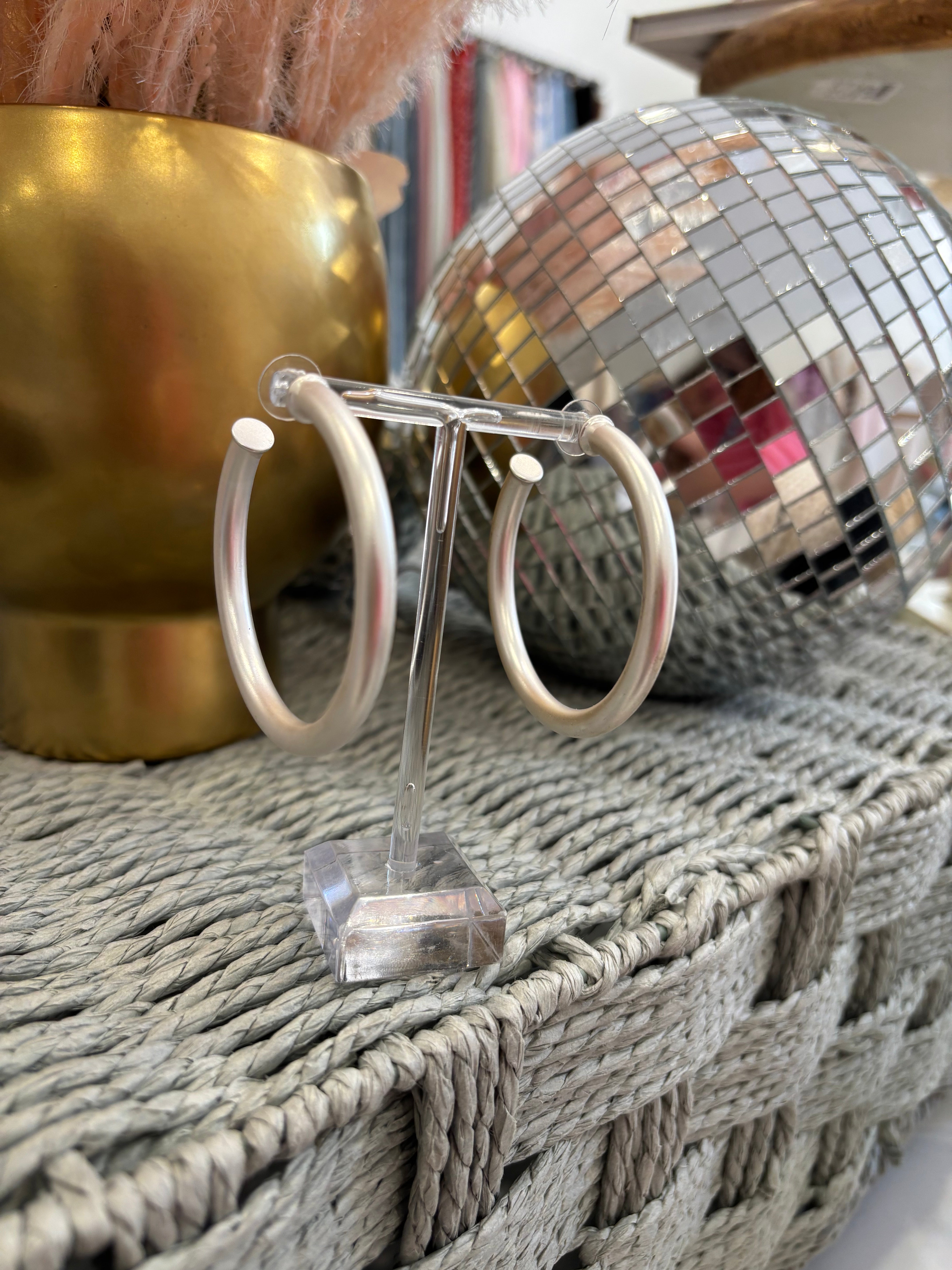 Satin Hoop Earring | Silver