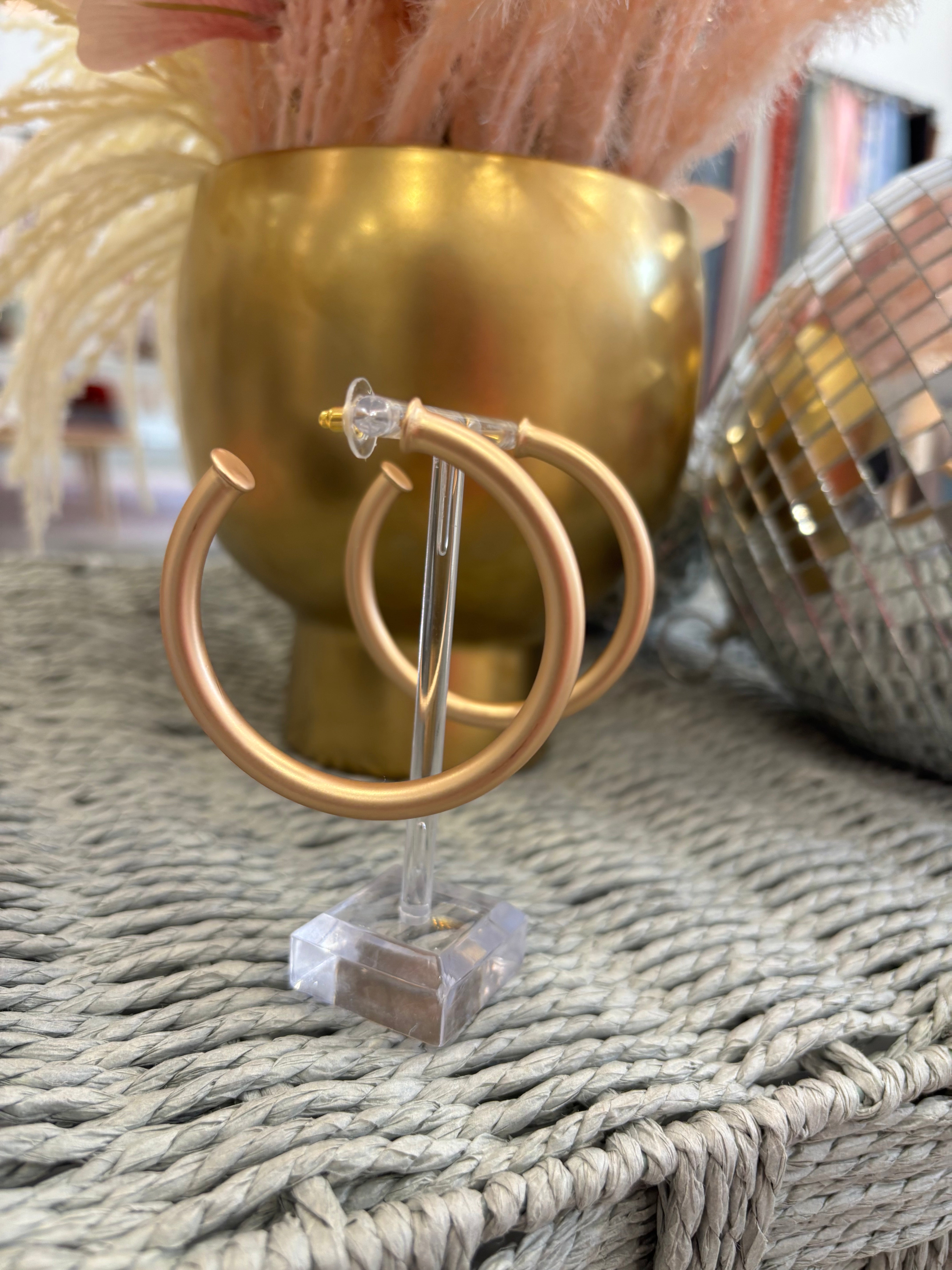 Satin Hoop Earring | Gold