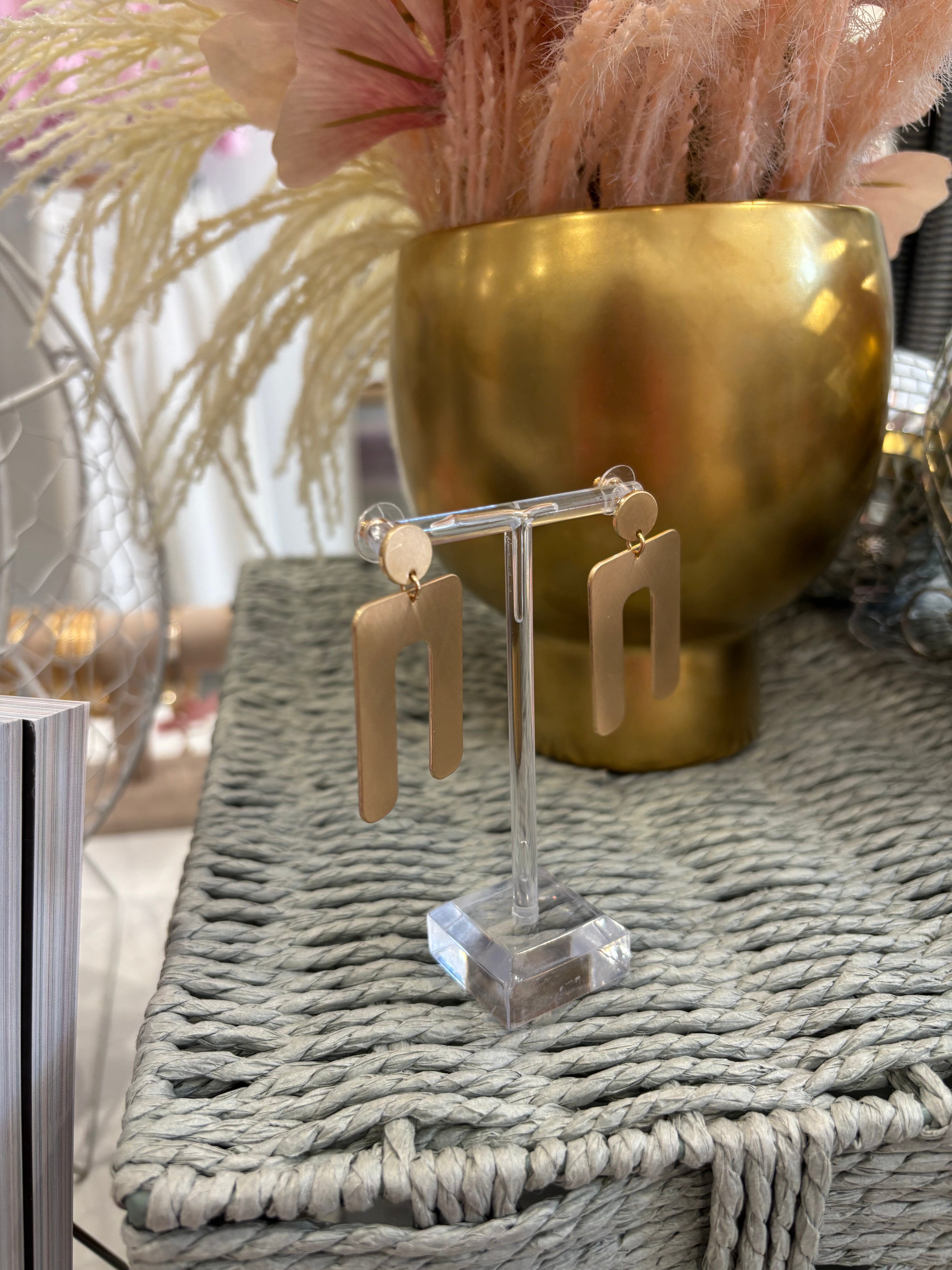 Matte Gold Geometric Arch Earring