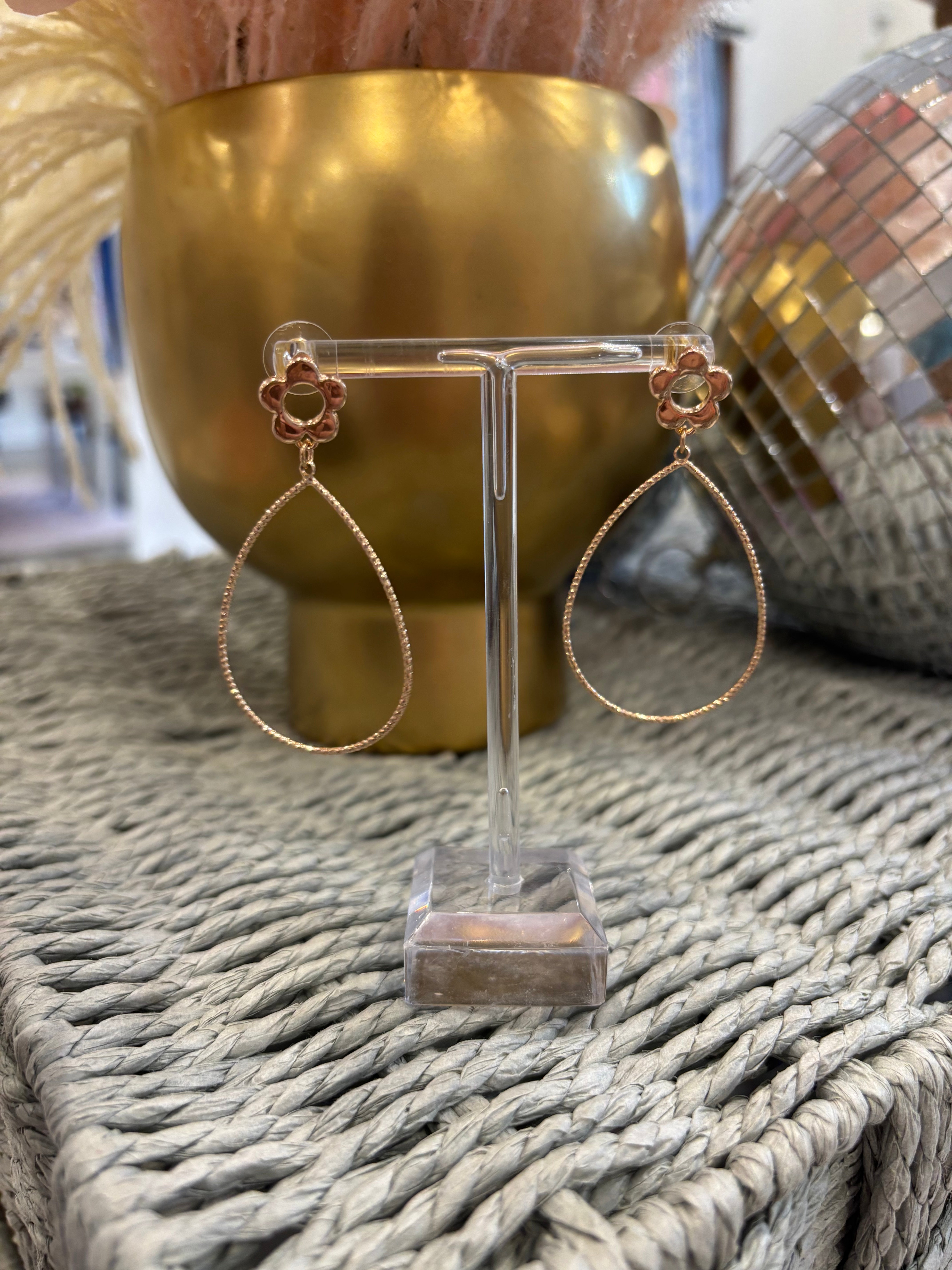 Gold Flower Teardrop Earring