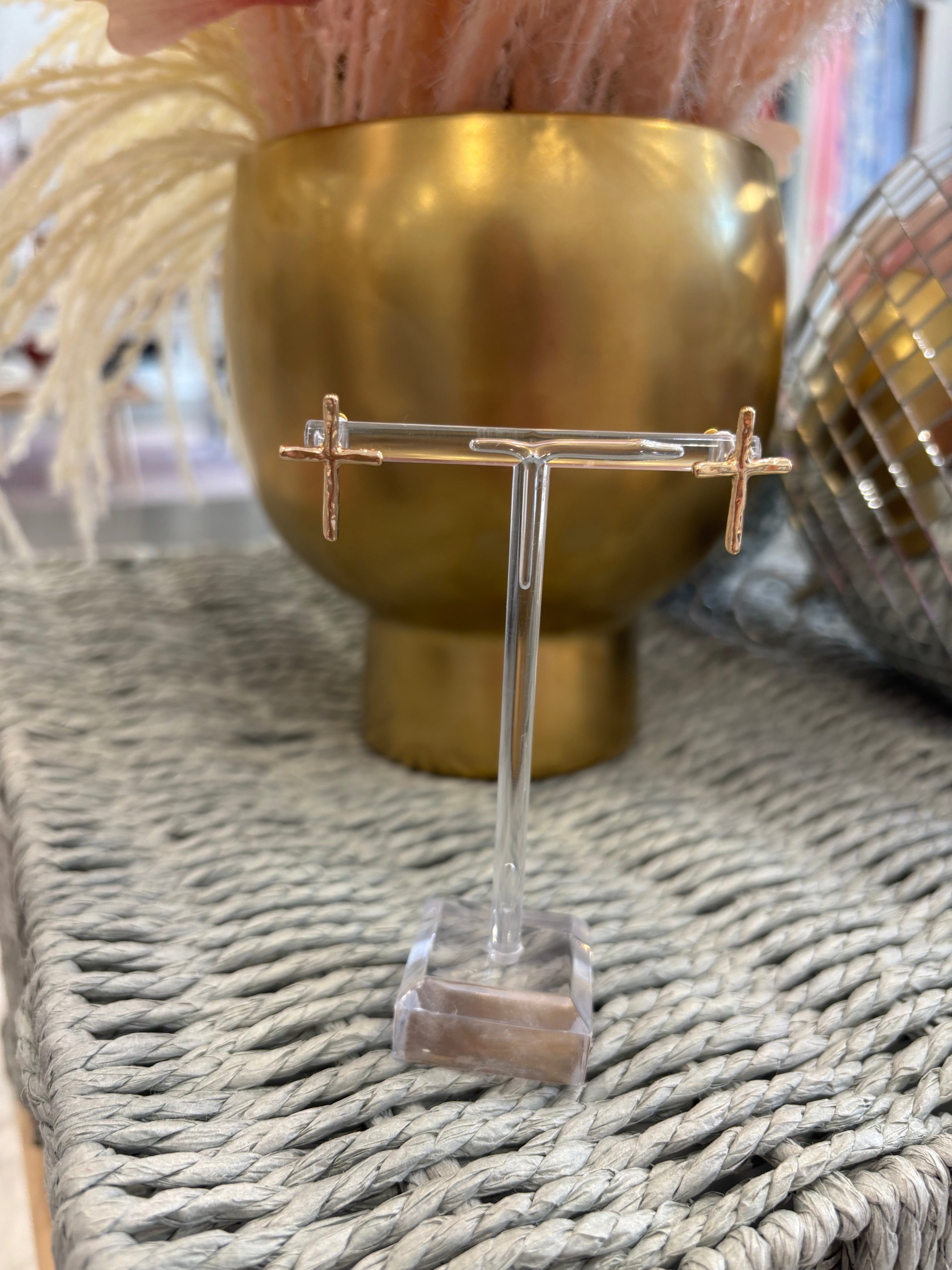 Hammered Cross Stud Earring | Gold