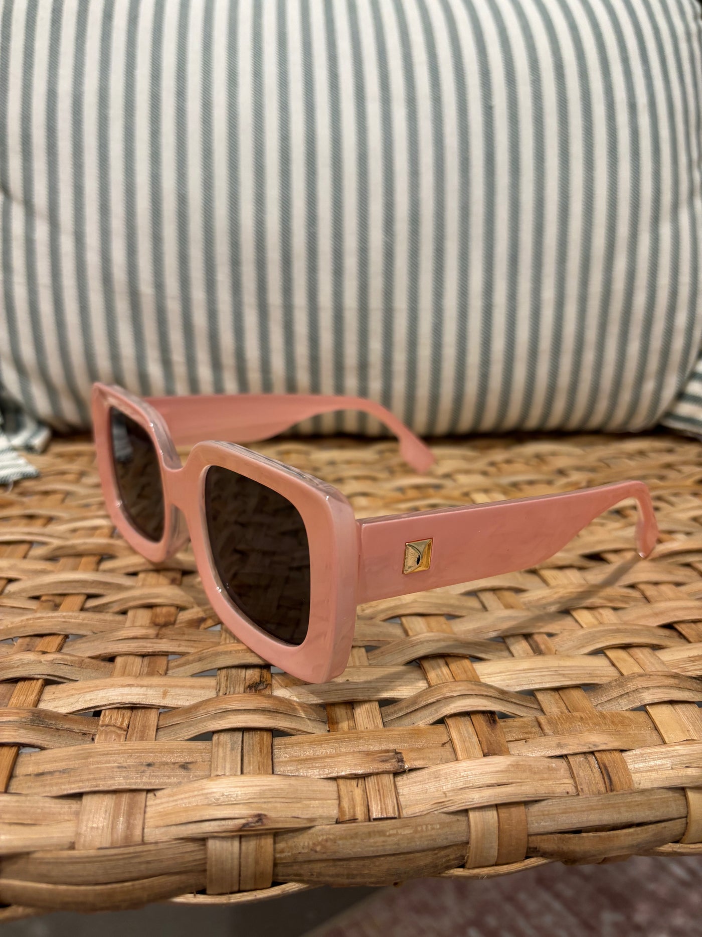 Retro Rectangle Frame Sunglasses | Light Brown