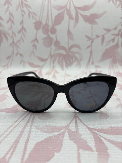 Cateye Sunglasses // Black