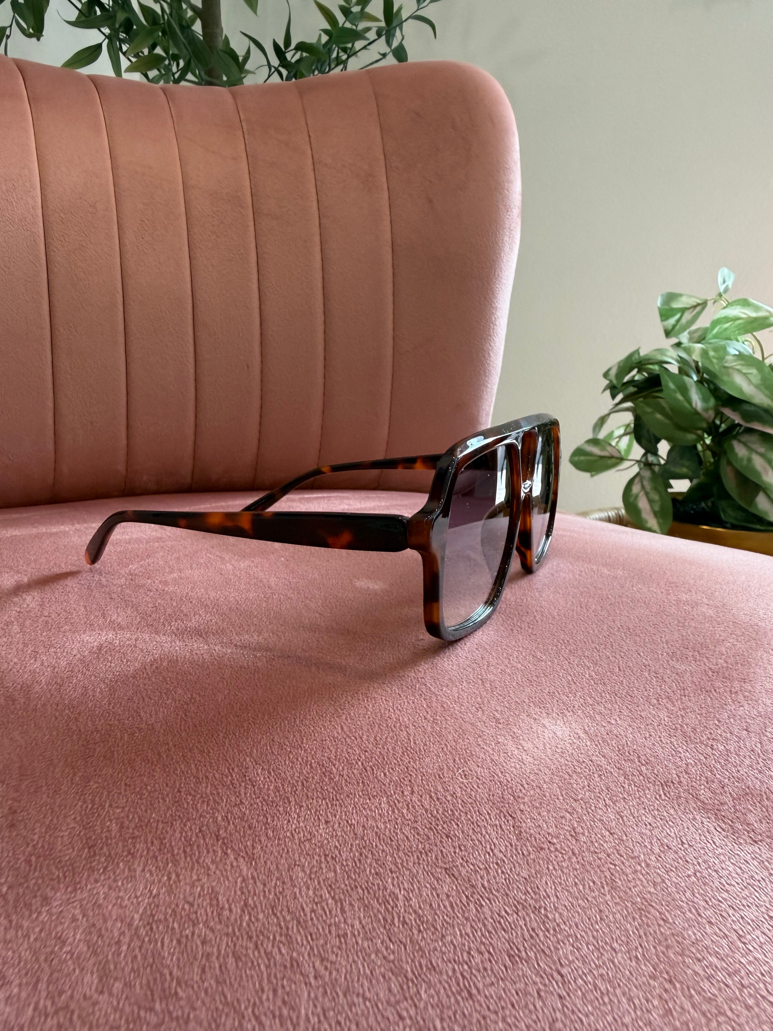 Aviator Frame Sunglasses | Brown Tortoise with Black Lenses
