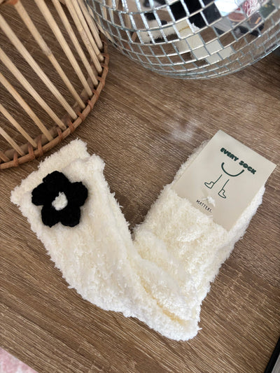 Fuzzy Floral Crew Socks | Creamy White