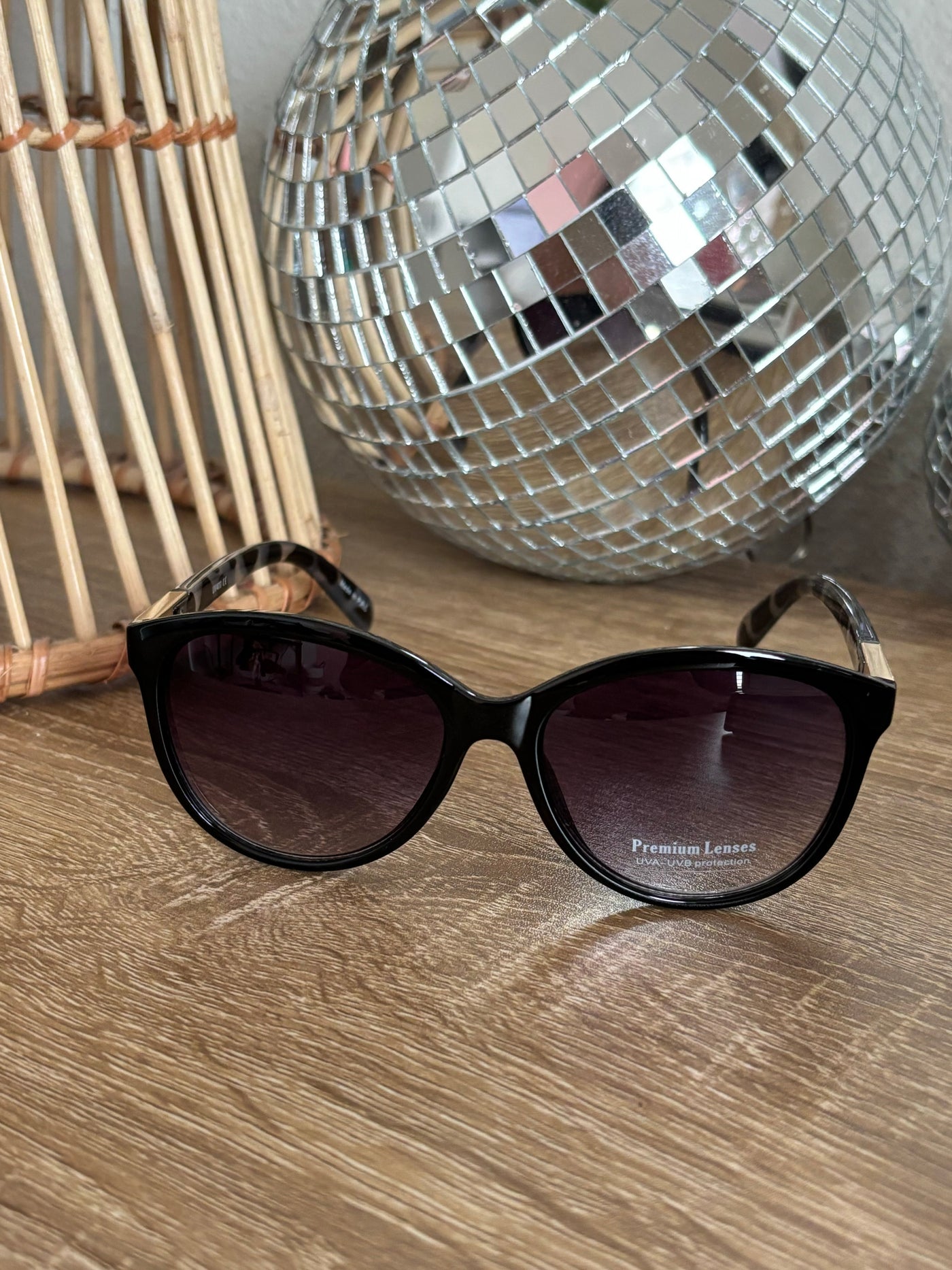 Round Frame Sunglasses | Black