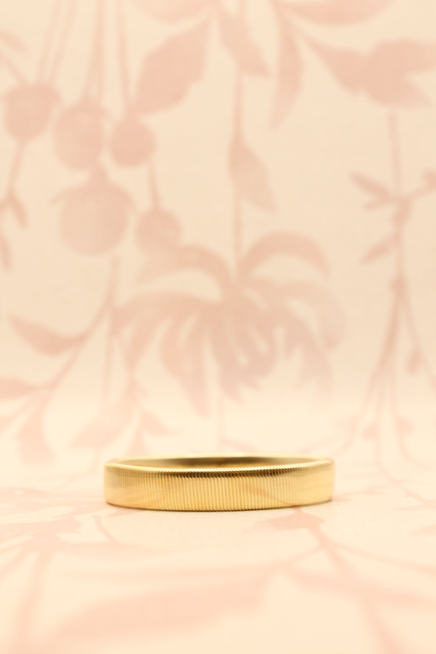 Ribbed Stretch Bangle | Gold