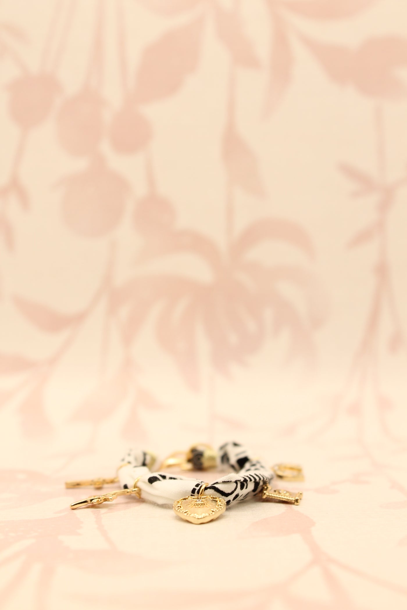 Charm Bandana Bracelet | White